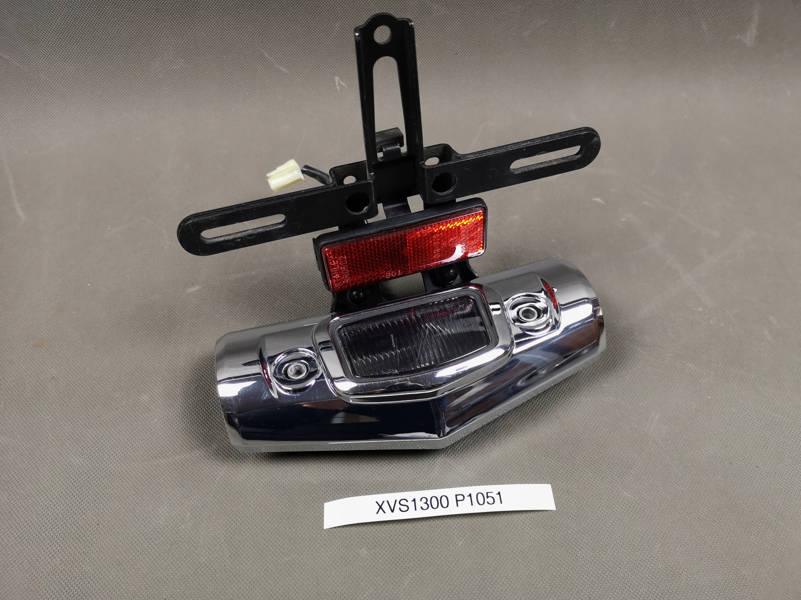 UCHWYT MOCOWANIE OŚWIETLENIE TABLICY STELAŻ YAMAHA XVS 1300 MIDNIGHT STAR