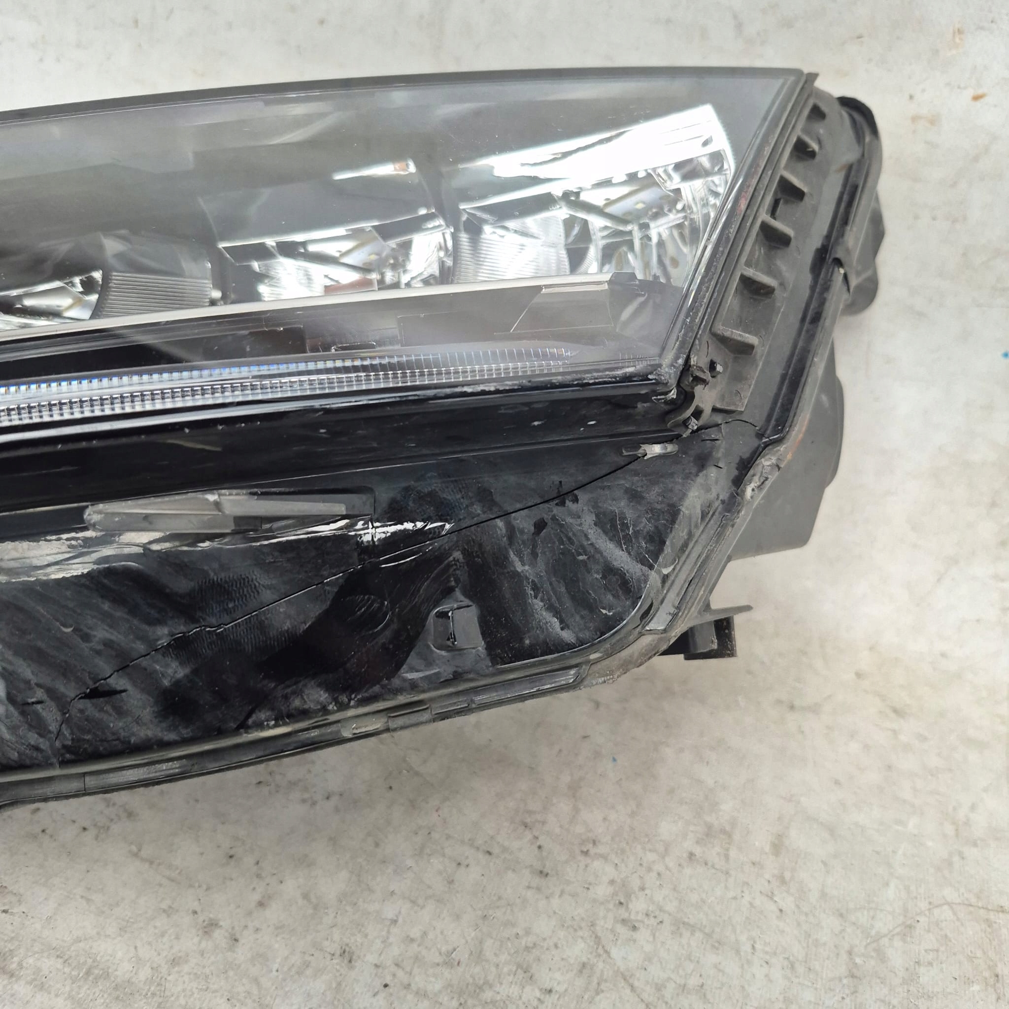 SKODA OCTAVIA IV 4 5E4 FULL LED light left front front 5E4941017