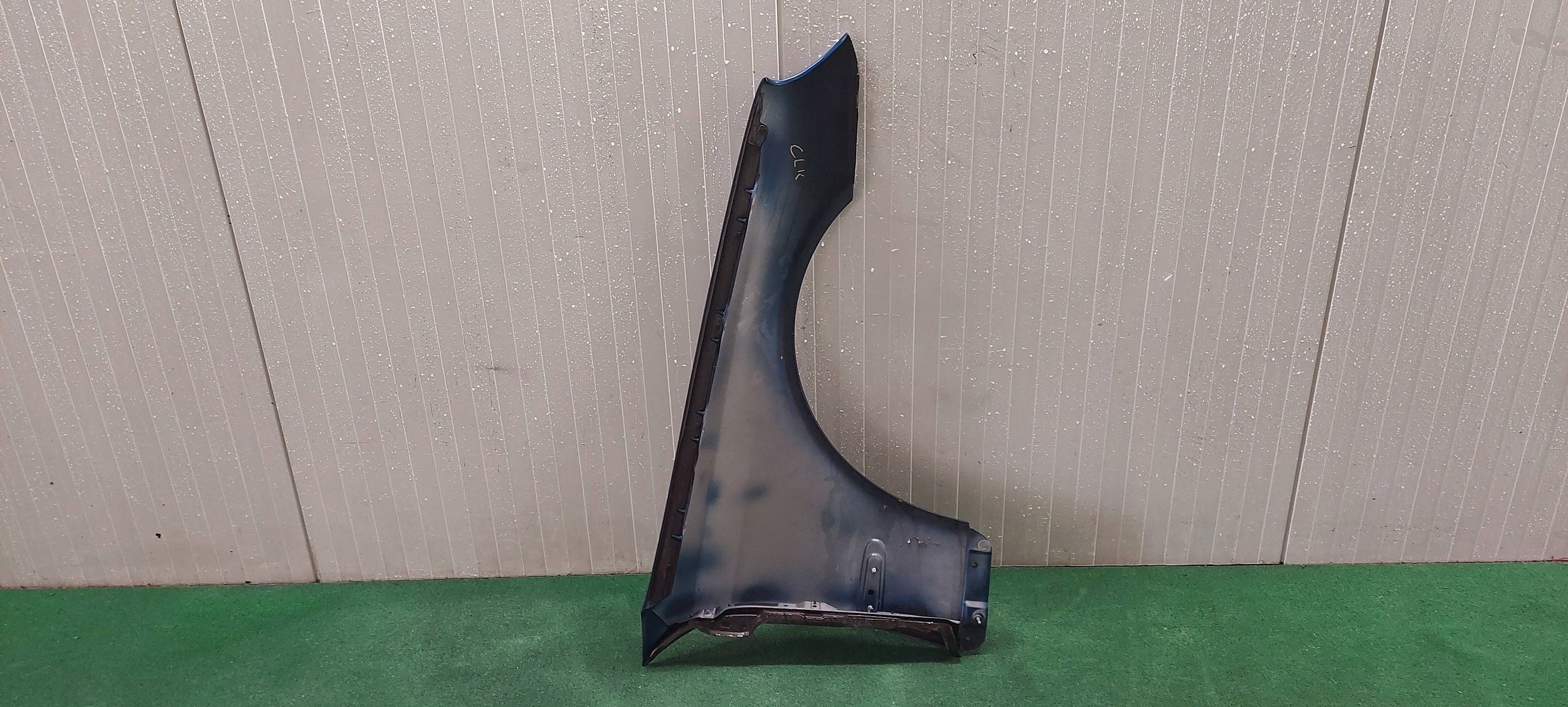 fender left front MERCEDES CLK W209 without RDZY LAK: 354