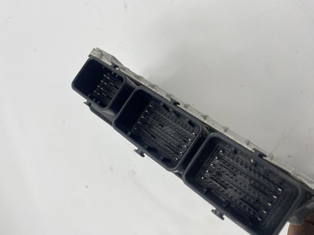 control unit of the engine ECU RENAULT ARKANA 1.6 E-TECH HYBRYDA 237105990S