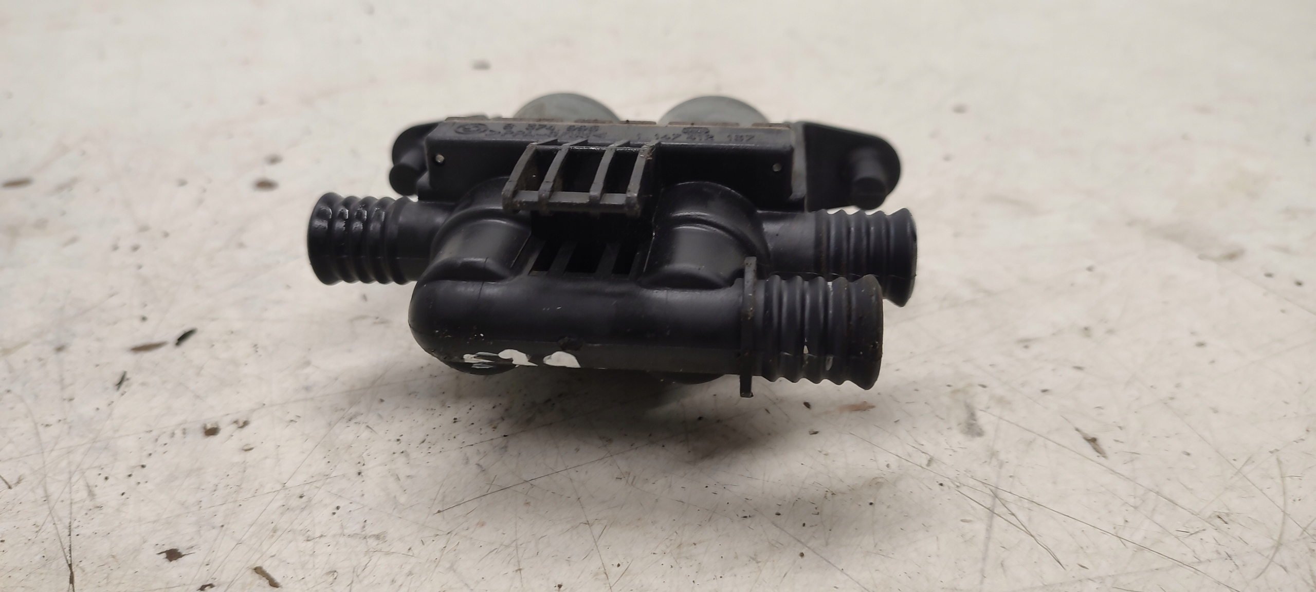 elektroventil vody 1147412 BMW E39