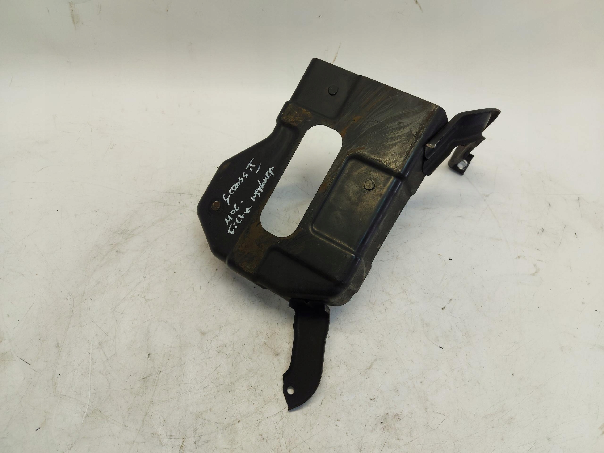 Suzuki SX4 S-cross II, 2023r Halter Halter filter weglowego