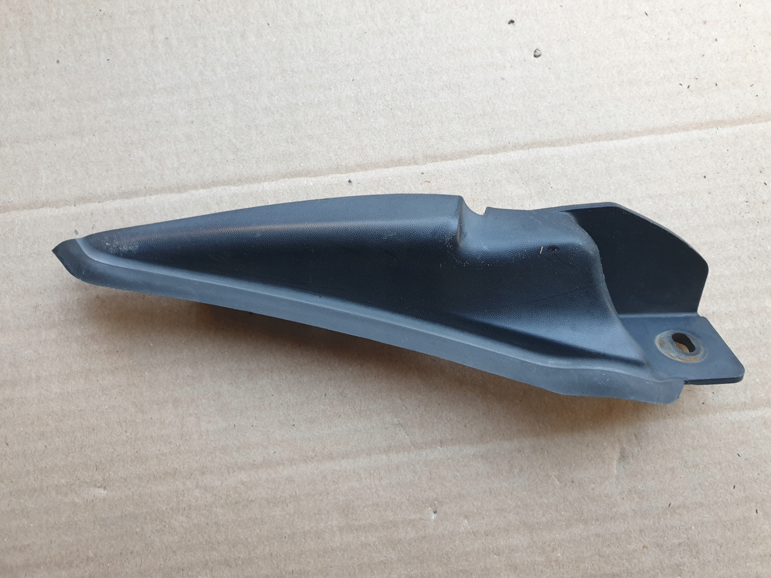 Couvre Couverture Aile LP RENAULT CAPTUR et 2014- 668637604R