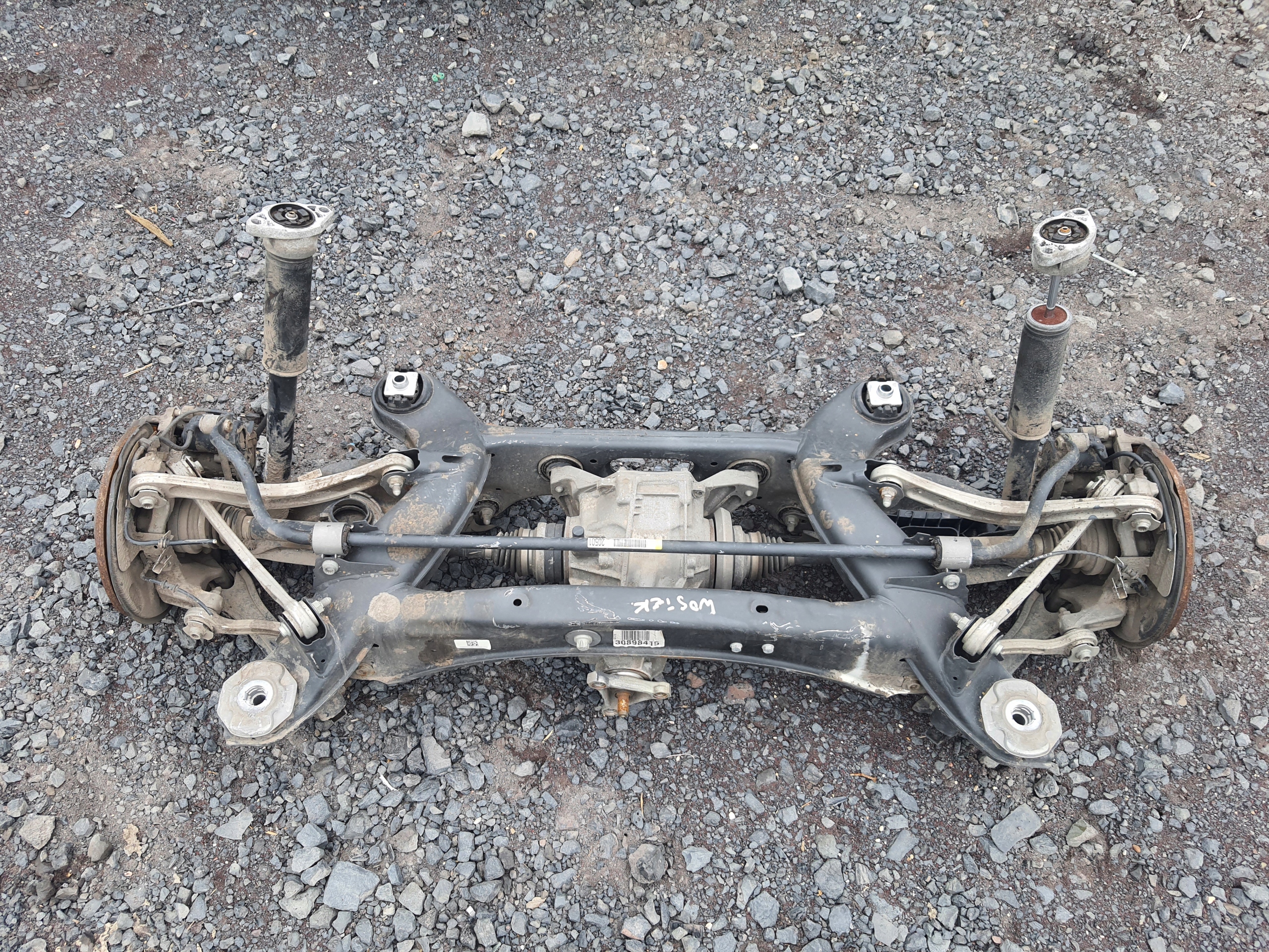 2053505200 - MERCEDES C-Class W205 задний мост луч 2.2 CDI