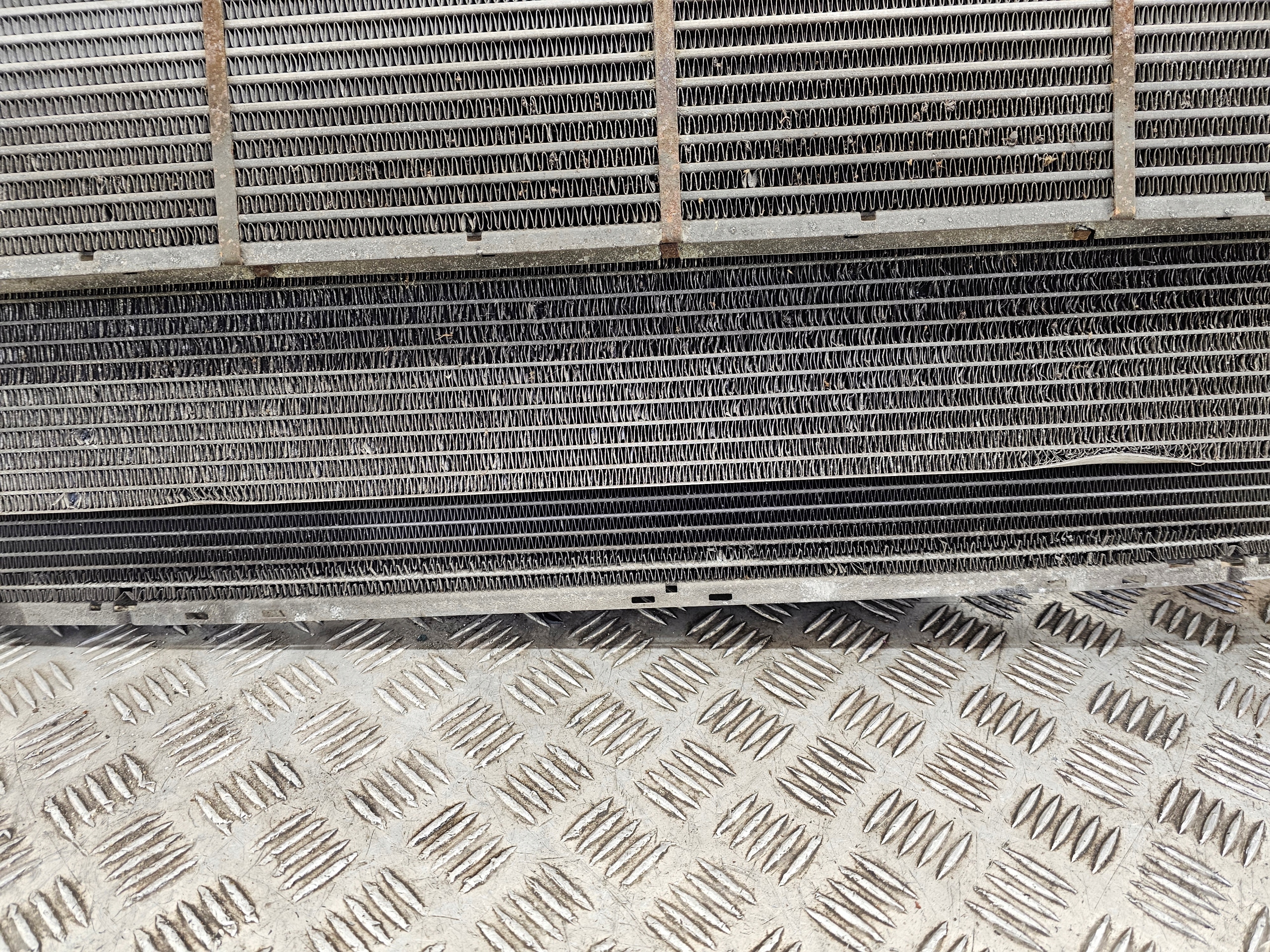 support panel for radiators radiator pillar complete VW T5
