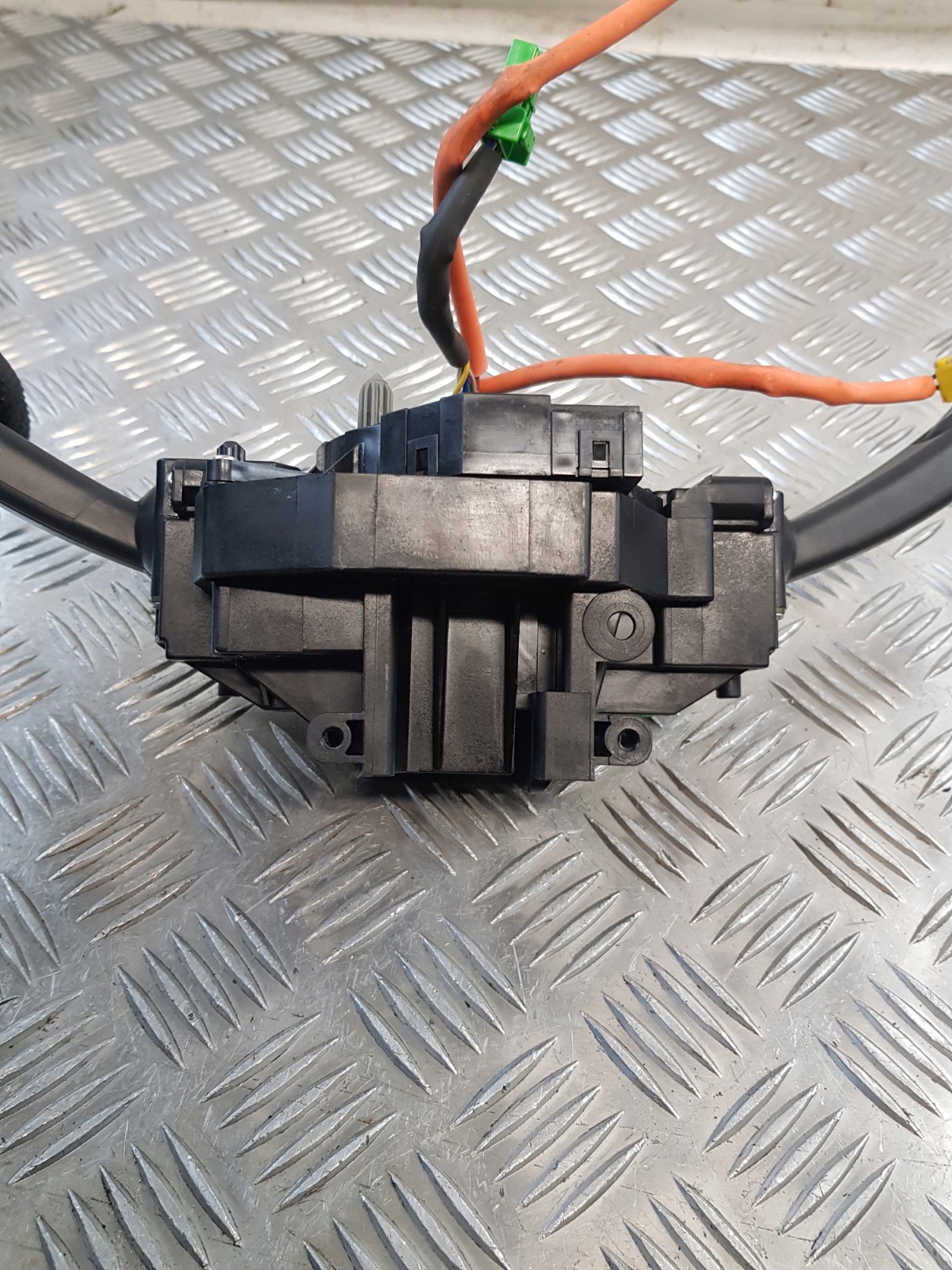 steering wheel levers and controls ring P30772253 VOLVO V50 and 06R
