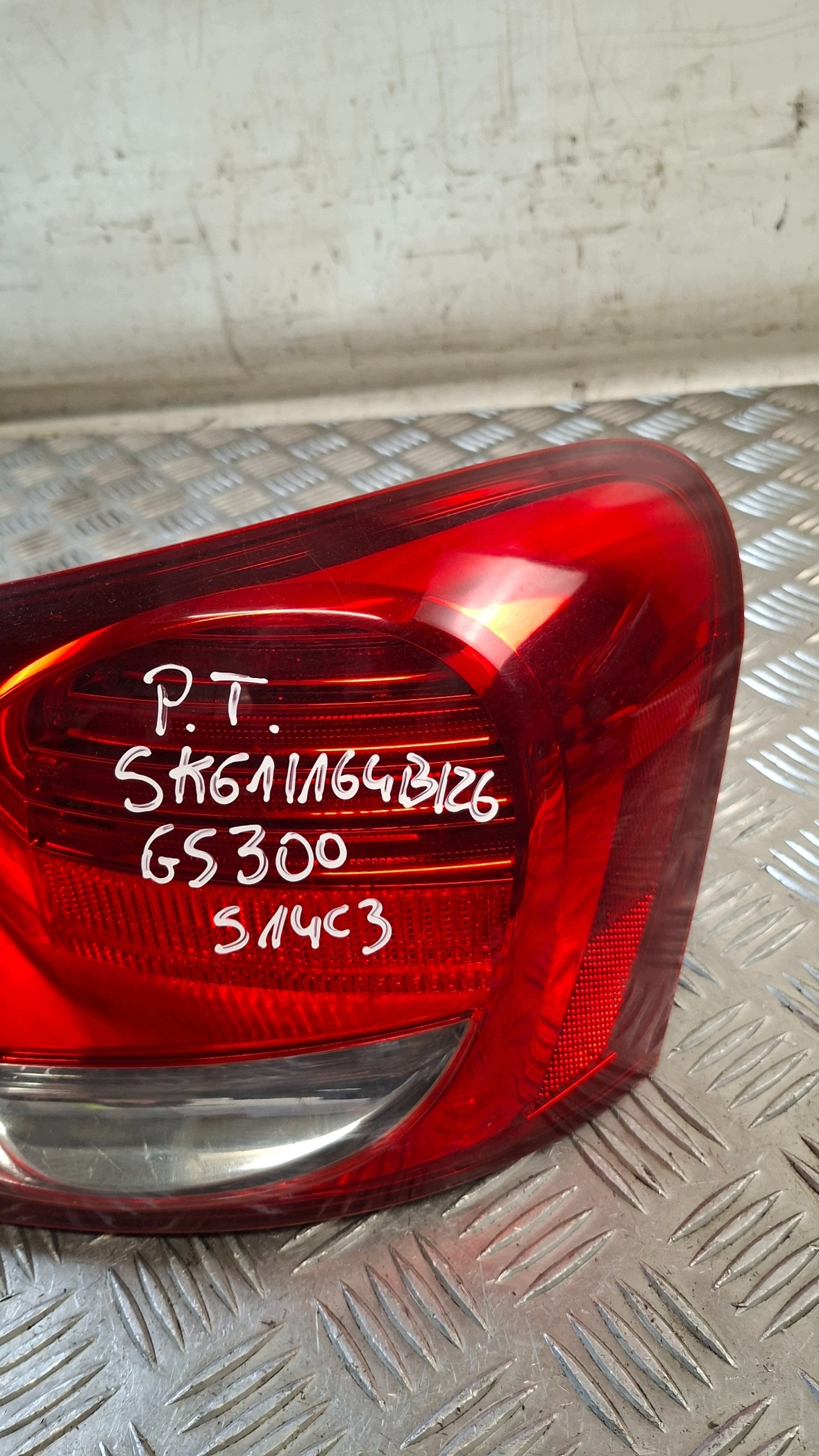light right rear part LEXUS GS300