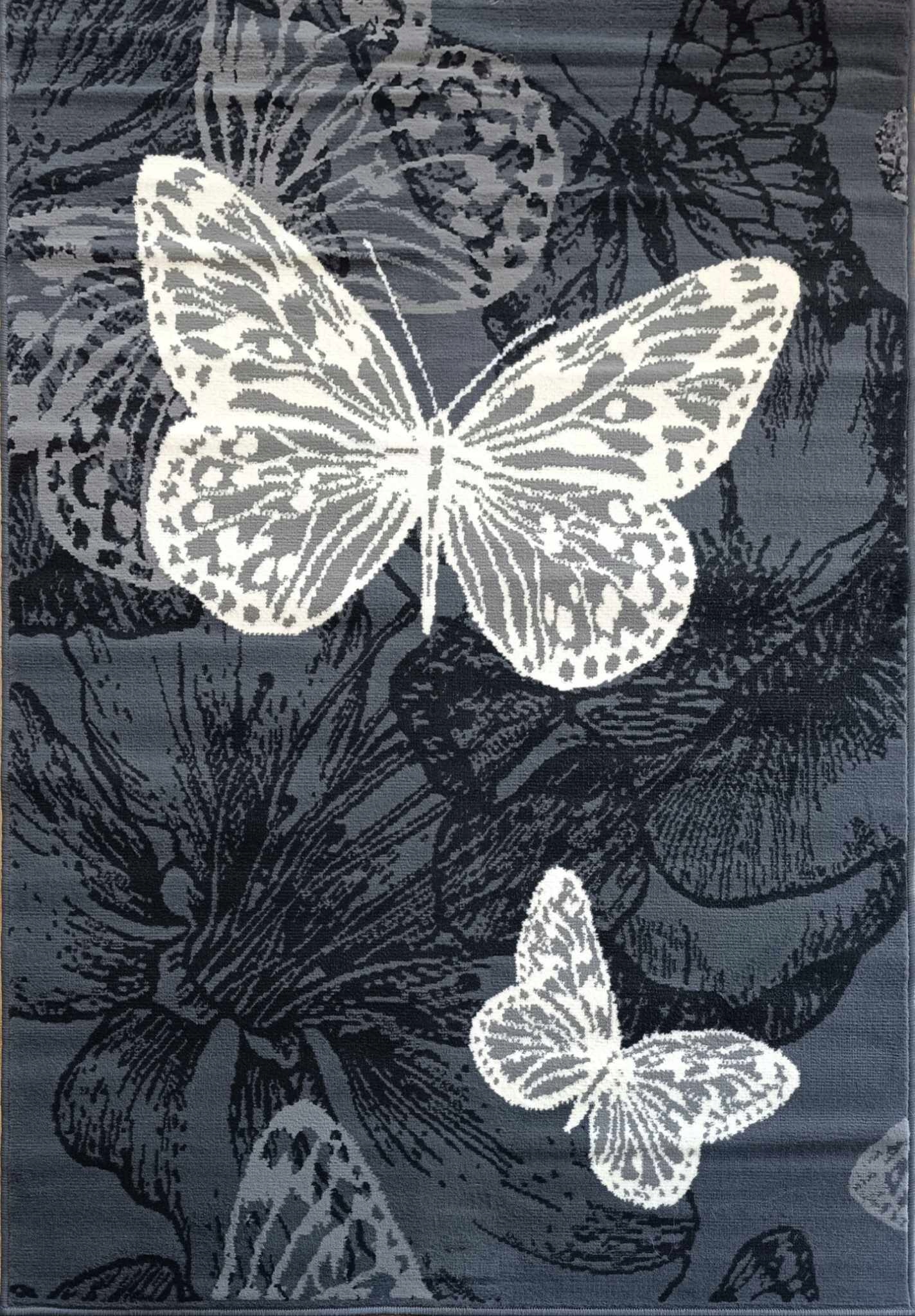 Detský koberec 120x170 cm, grafitovo krémový s motýlikmi, mäkký, krátky vlas