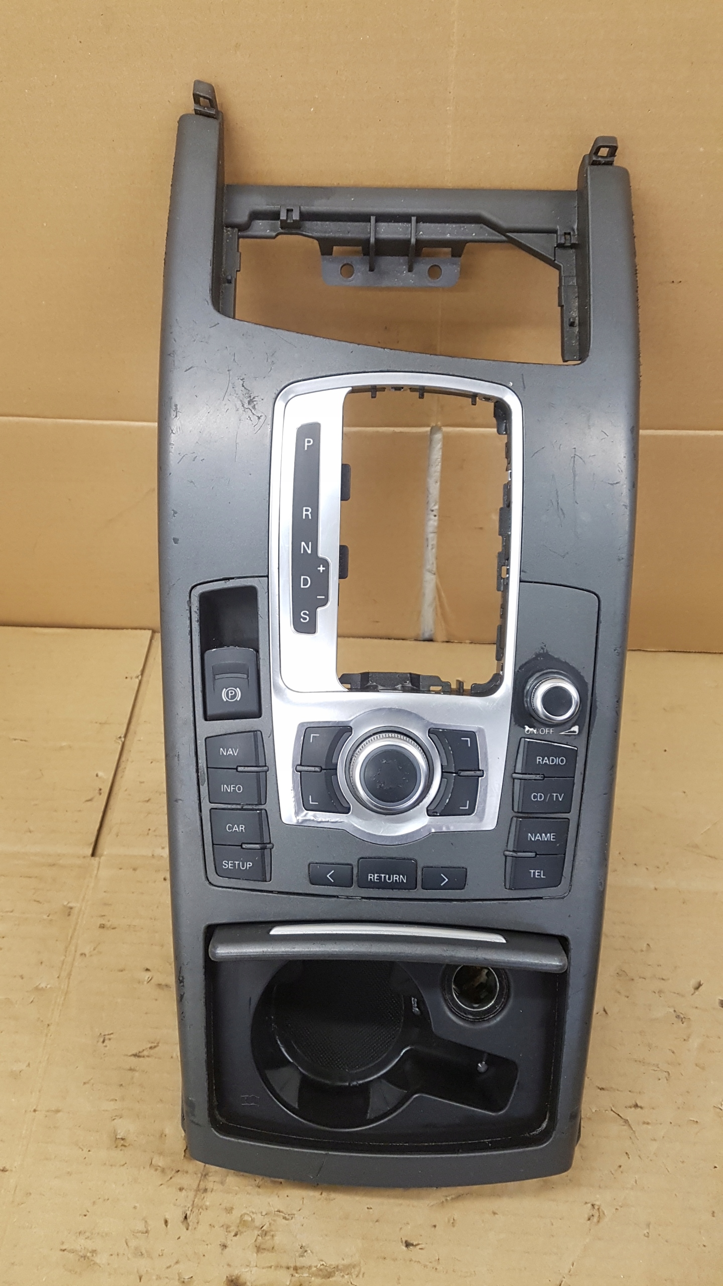TUNEL mitte AUDI A6-C6 4F1713463B 4F1864261 4F1862533