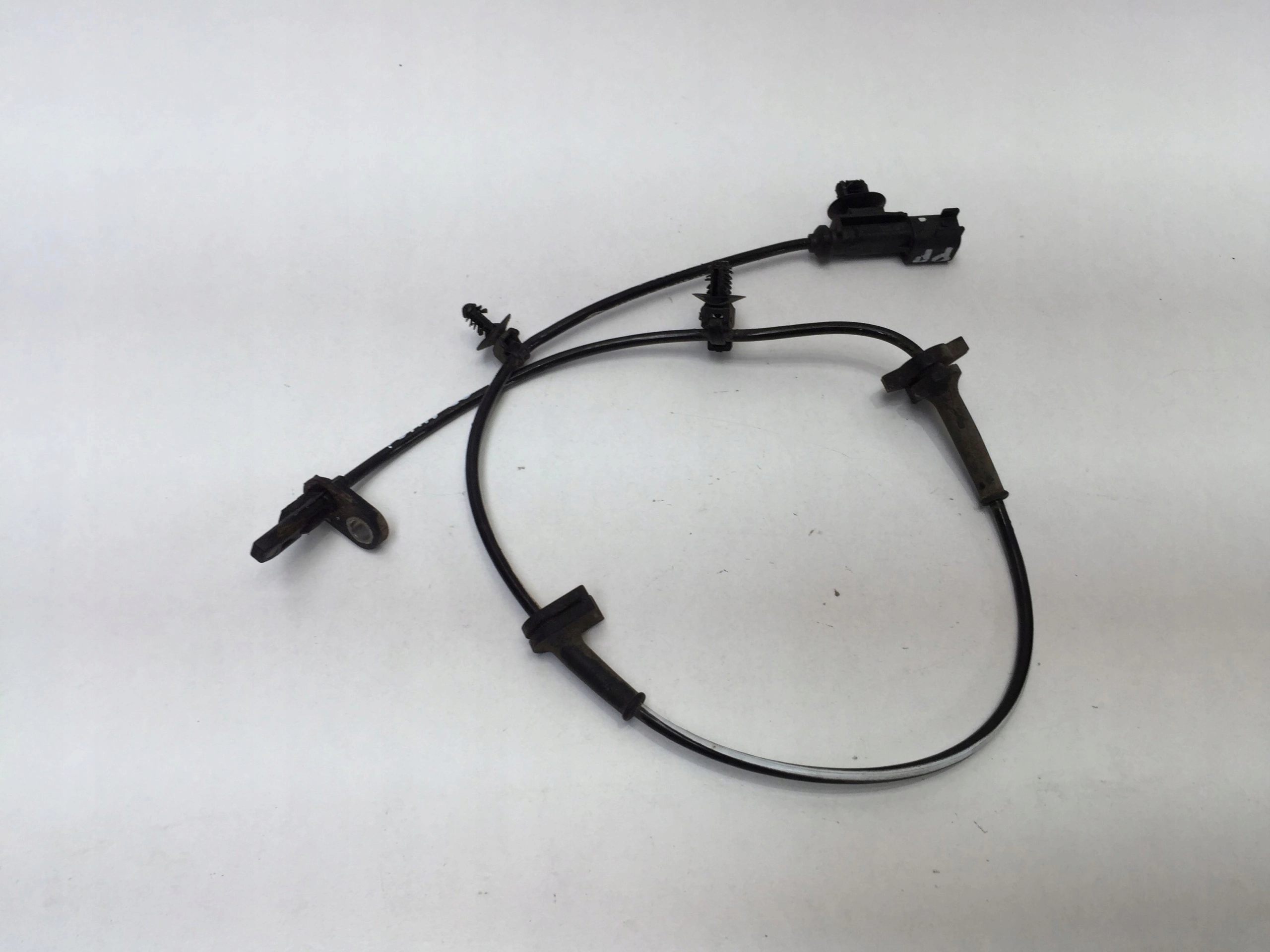 L1TC2C204AC - FORD PUMA MK2 2020 ДАТЧИК ABS ПРАВЫЙ ПЕРЕДНИЙ L1TC2C2