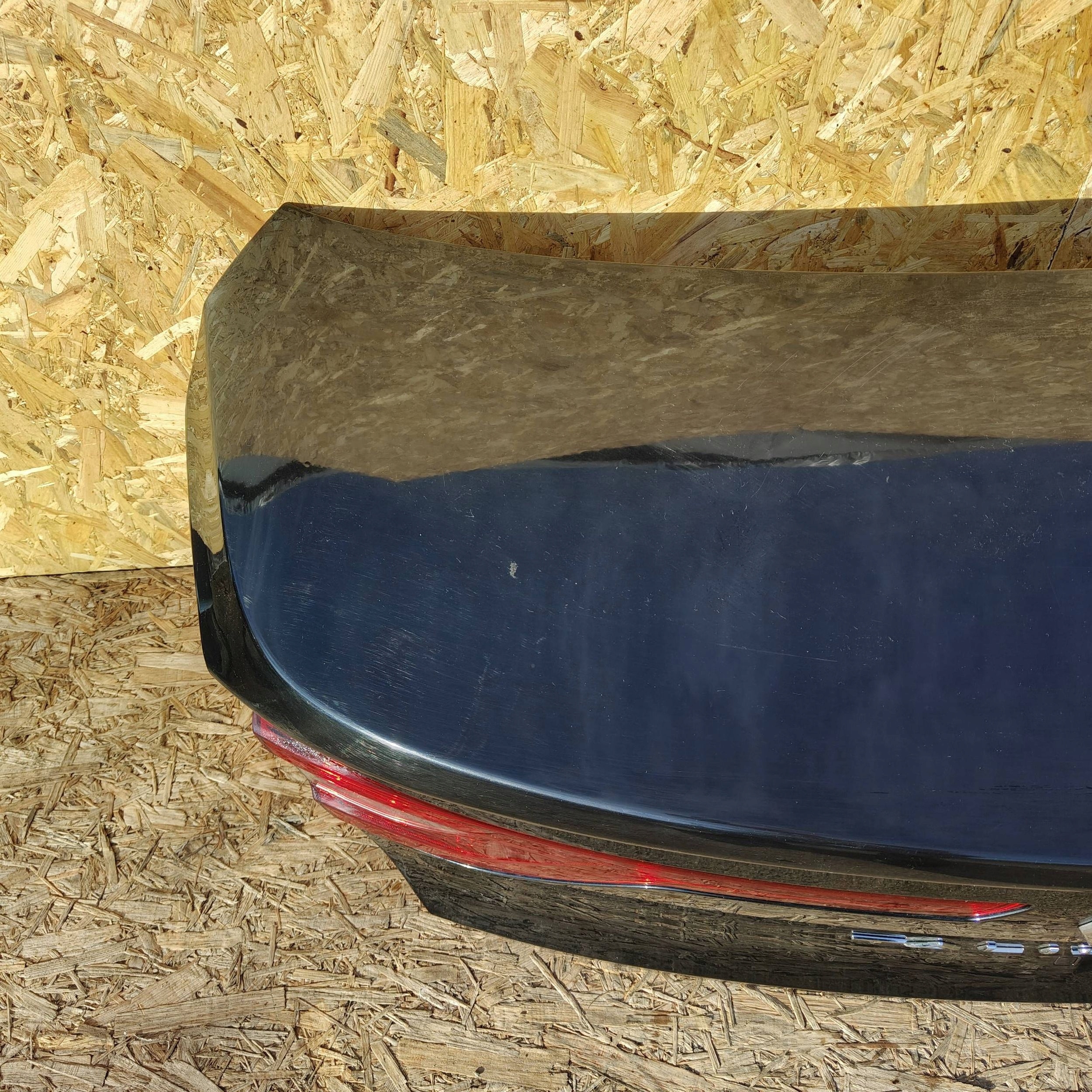 trunk door boot rear part Renault Talisman sedan kamera