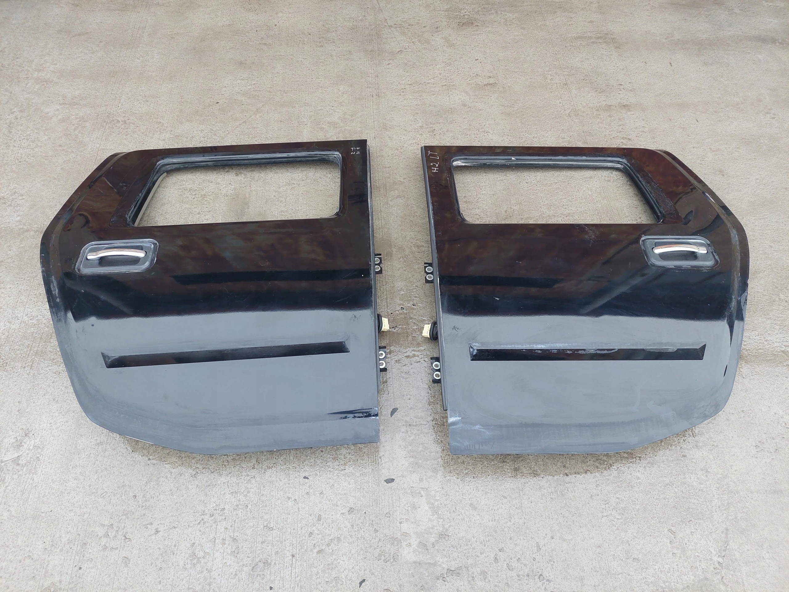 door rear part left right rear. left right complete HUMMER H2
