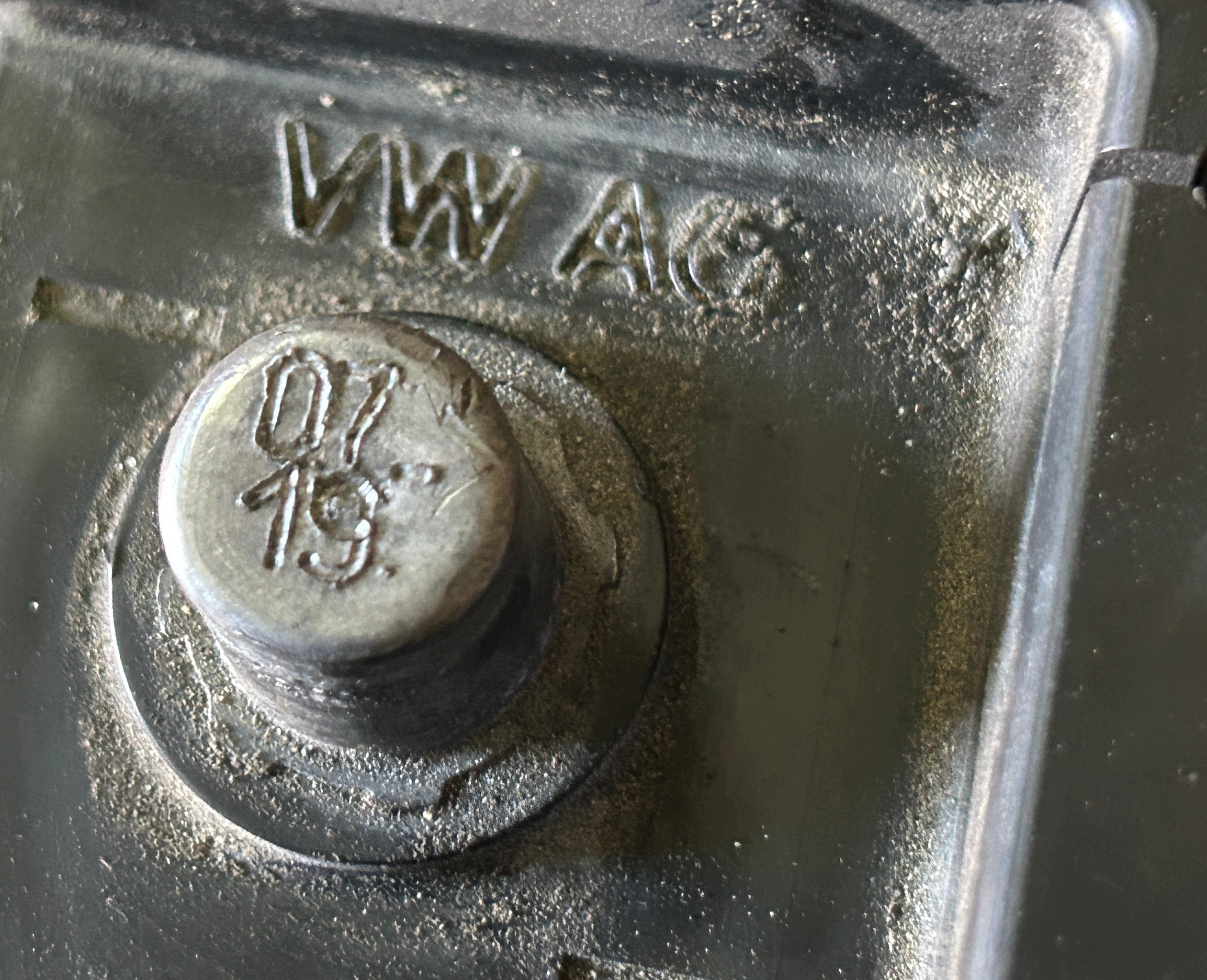Original AKUMULATOR VW AGM 12V 68AH 380A 000915105CC