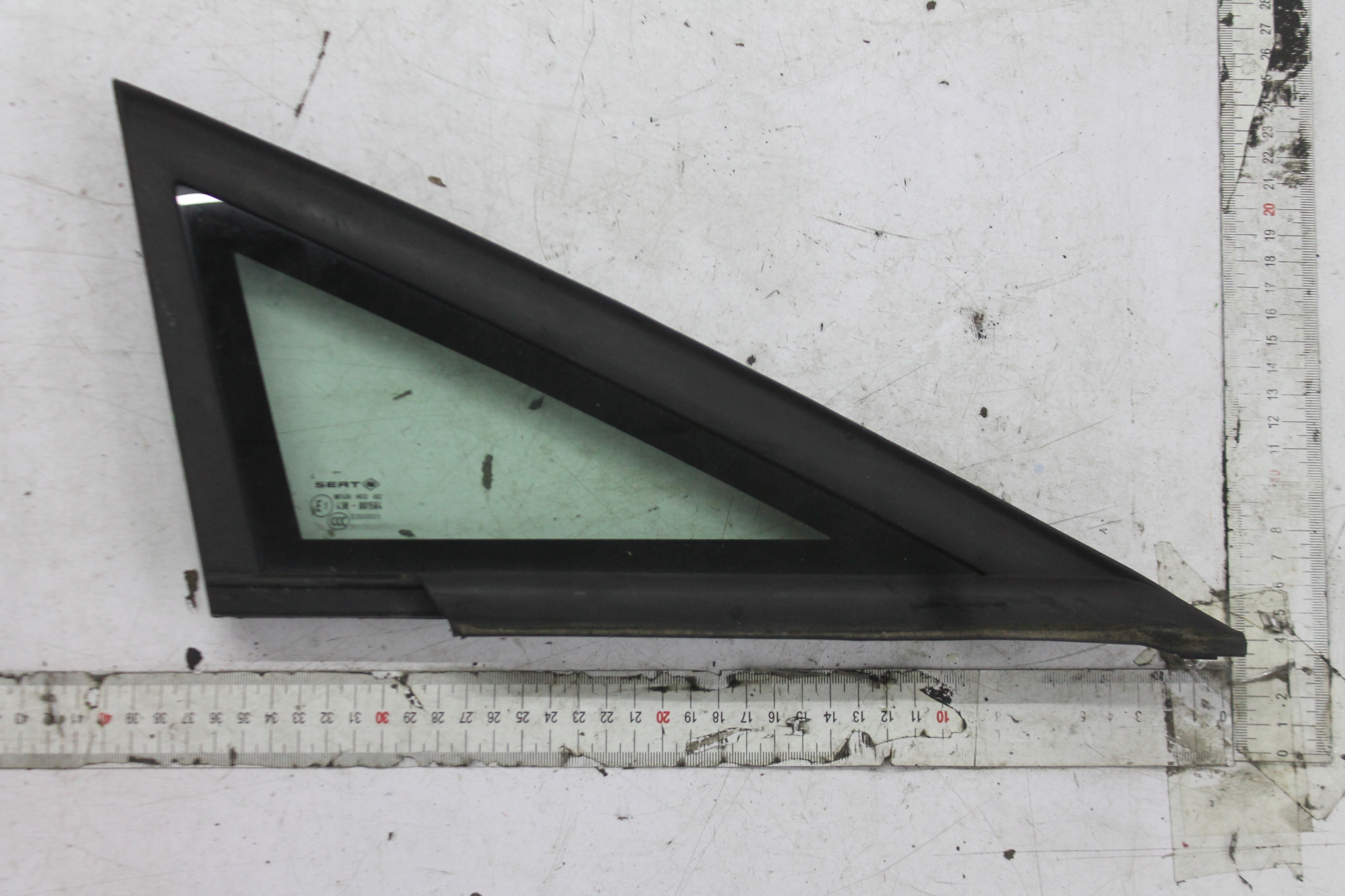 window bodywork right front LEON II LIFT 09-12