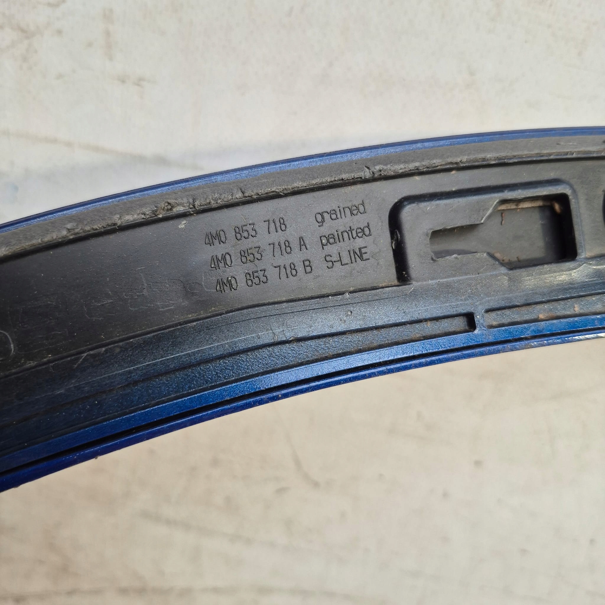AUDI Q7 II 2 4M 15-> moulding cap right front