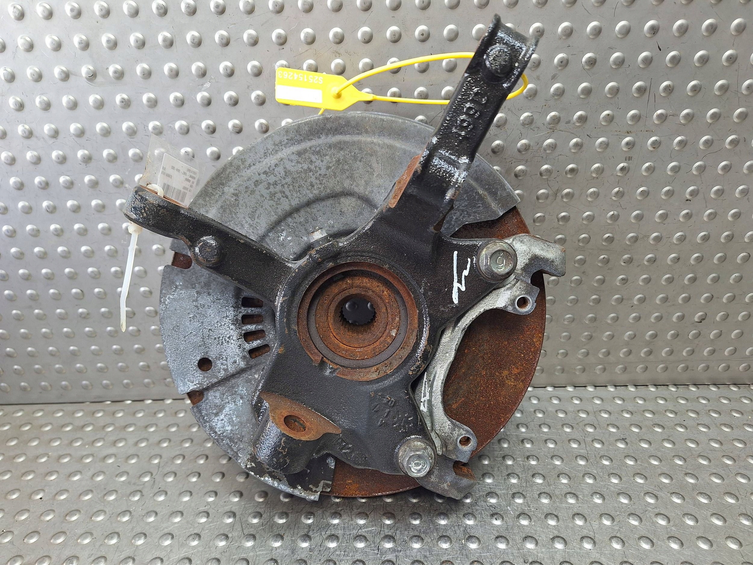 swing left front NISSAN JUKE II F16 1.0 B 20-26