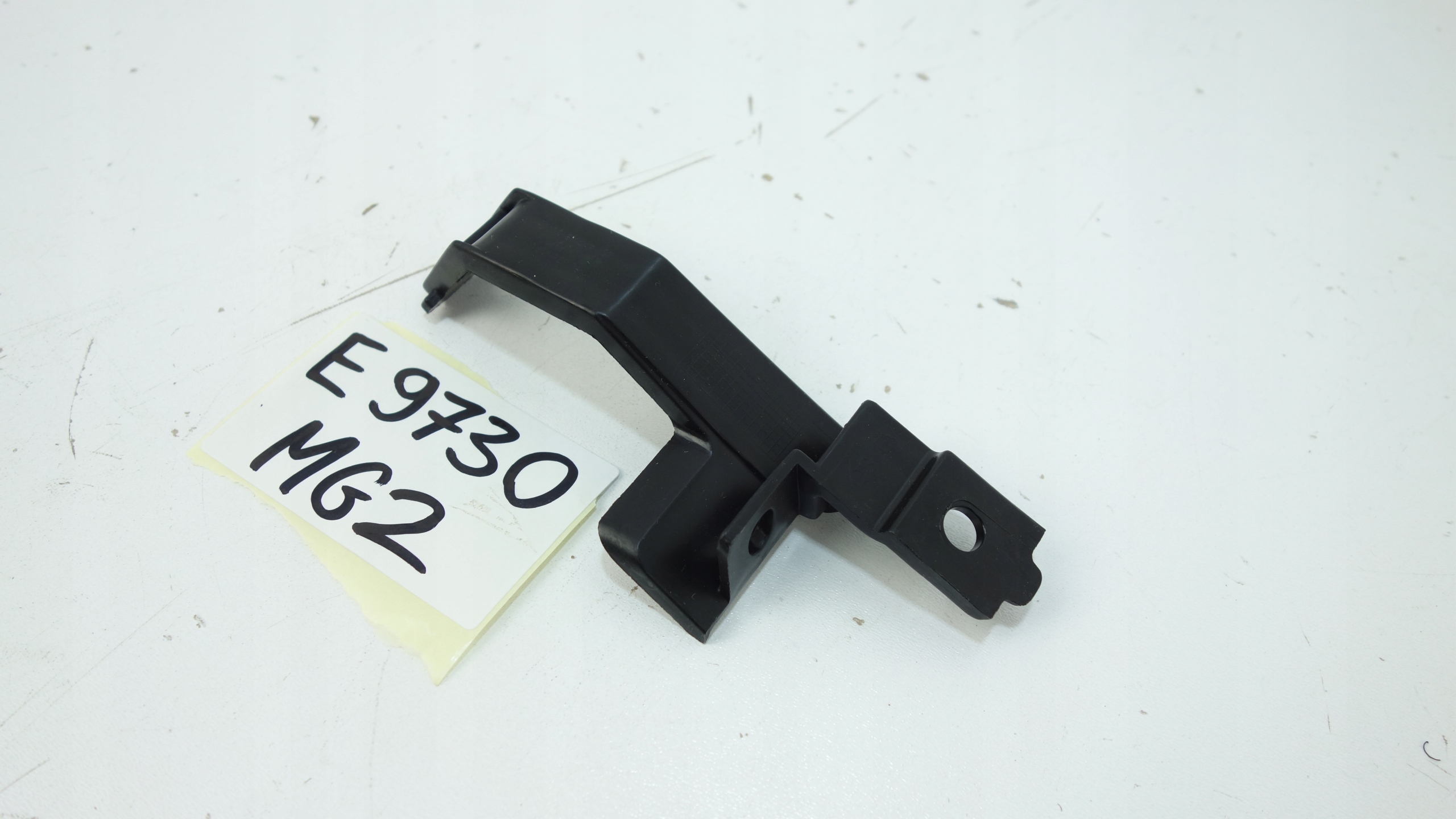 HYUNDAI KONA EV and bumper bracket rear part 2019- 86637-K4000