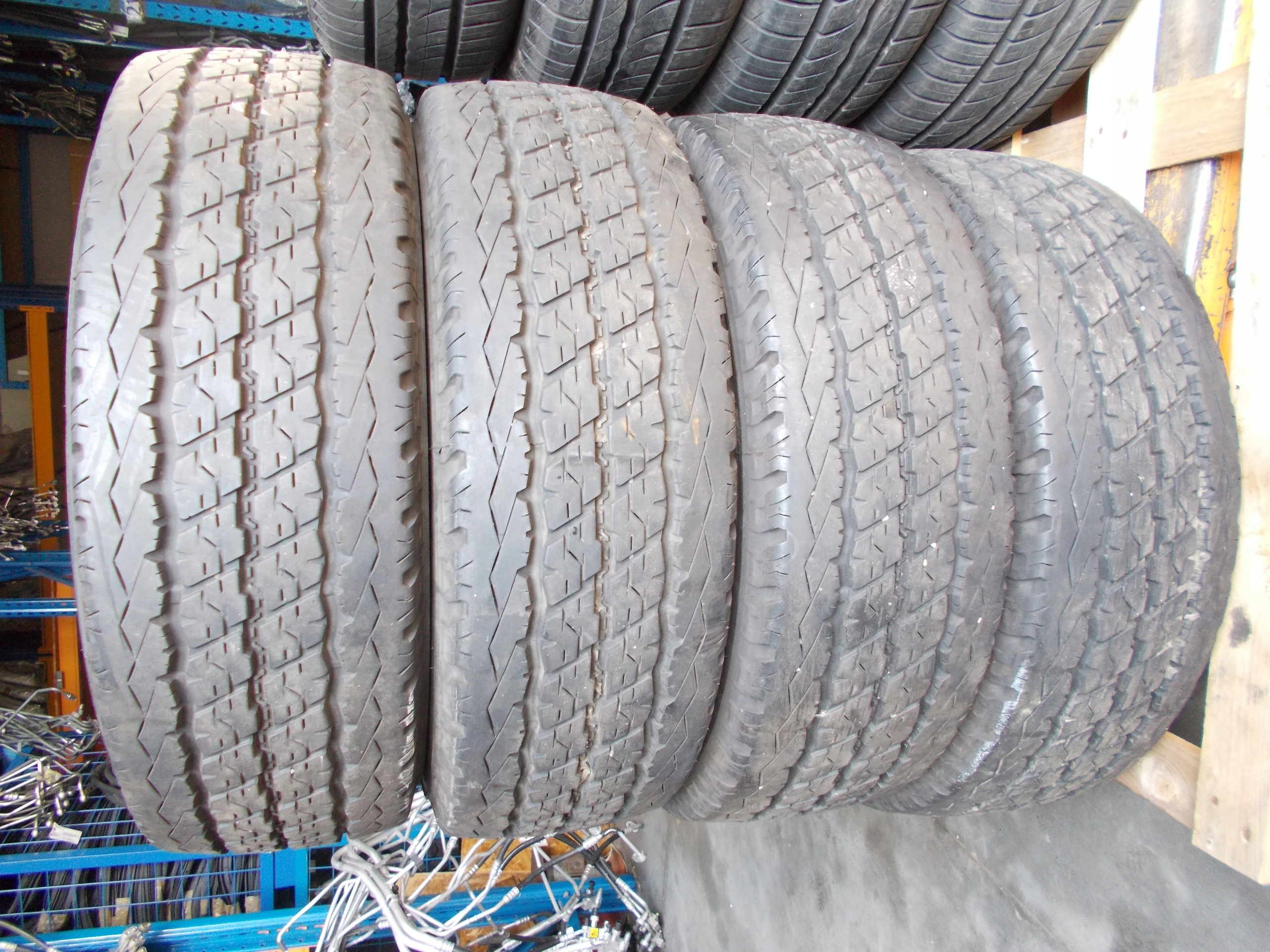 ШИНЫ BRIDGESTONE DURAVIS 215/70 / R 15C