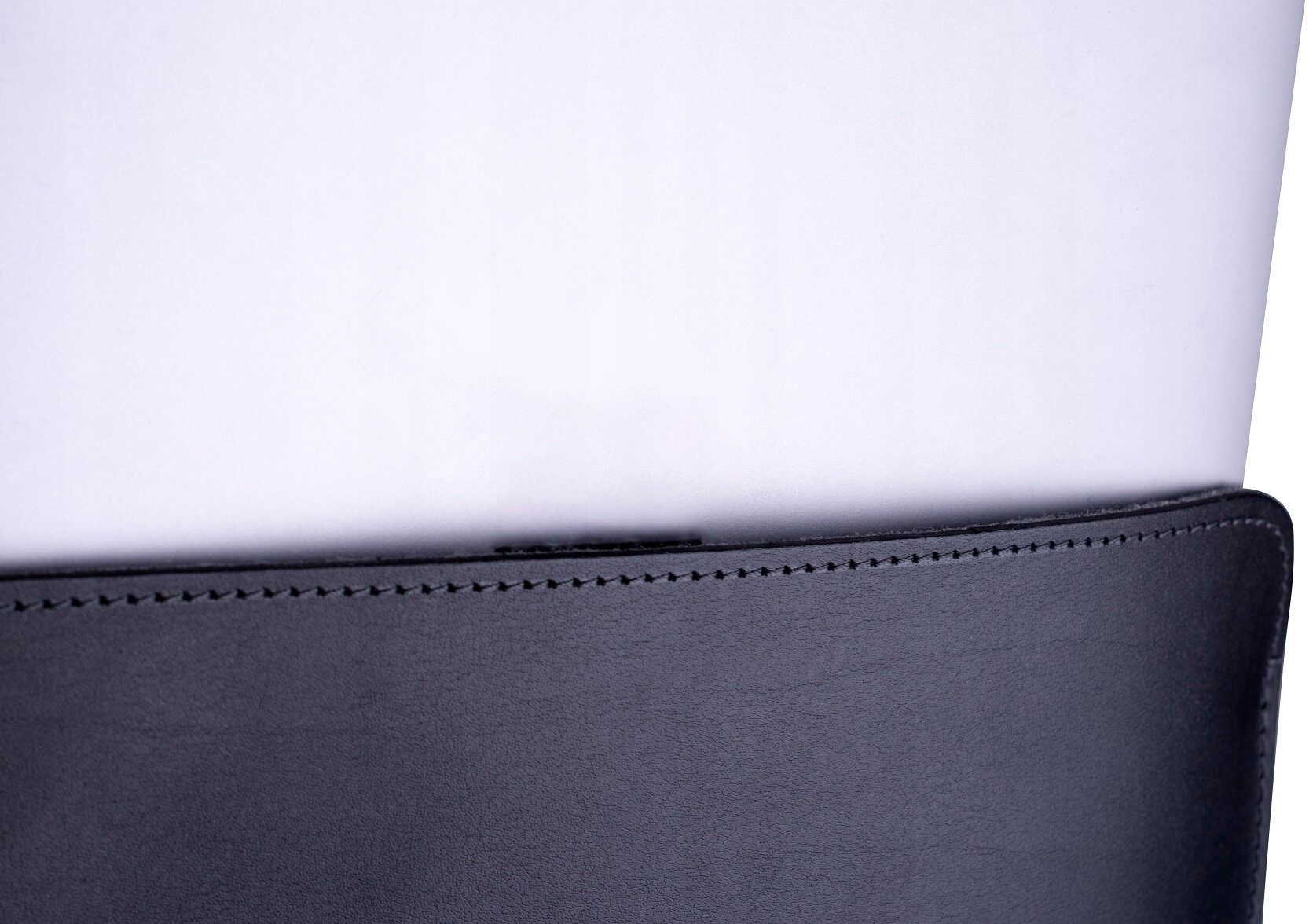 BALTAN Etui skórzane Premium do MacBooka Pro 16" czarne — 6