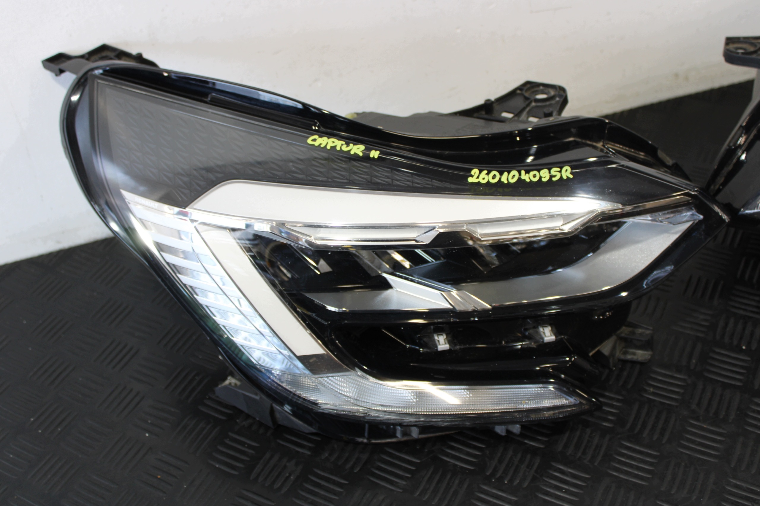 light lights LED front 260104095R 260608054R RENAULT CAPTUR II 2