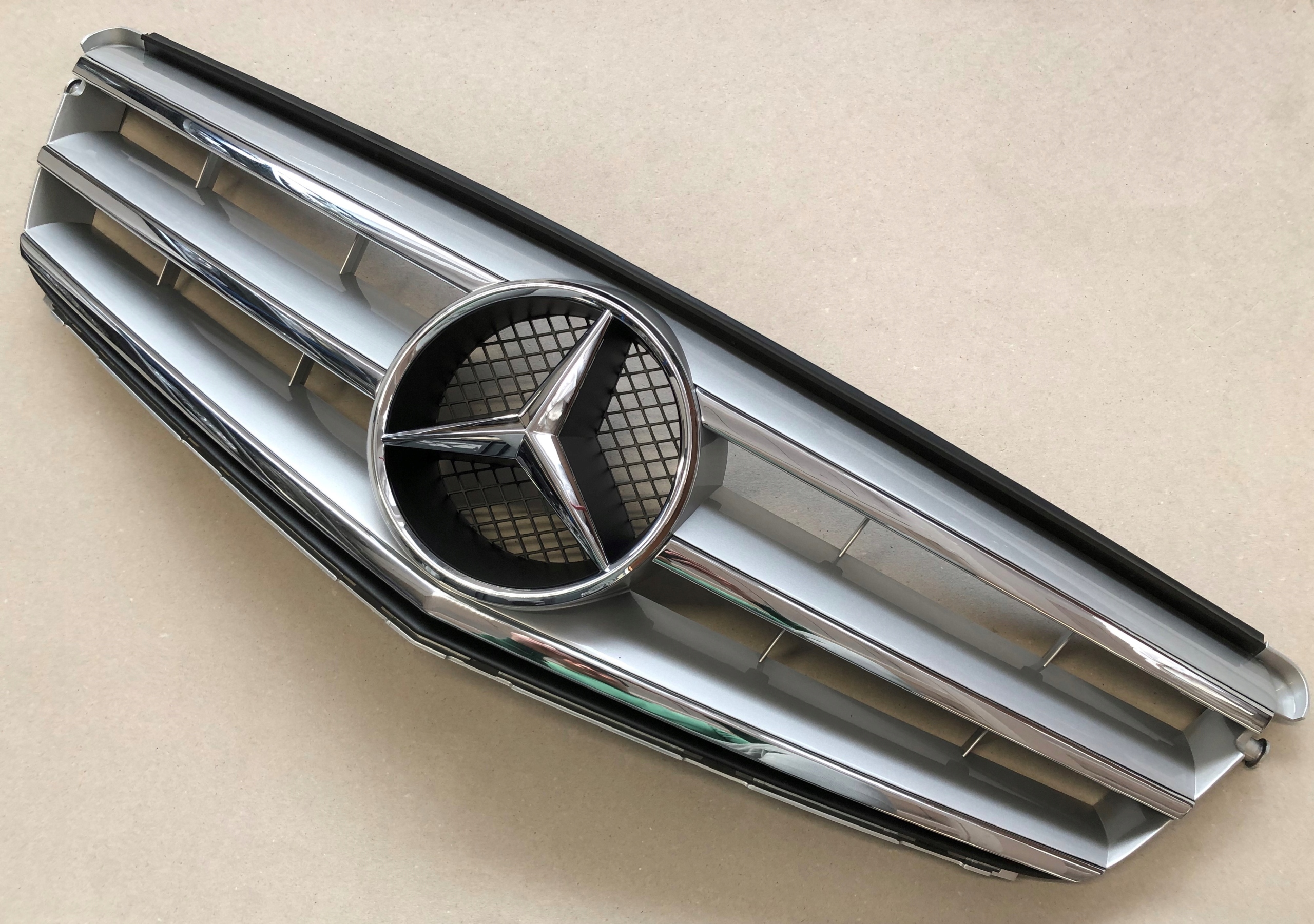 MERCEDES решетка радиатора C класс W204 204 рестайлинг