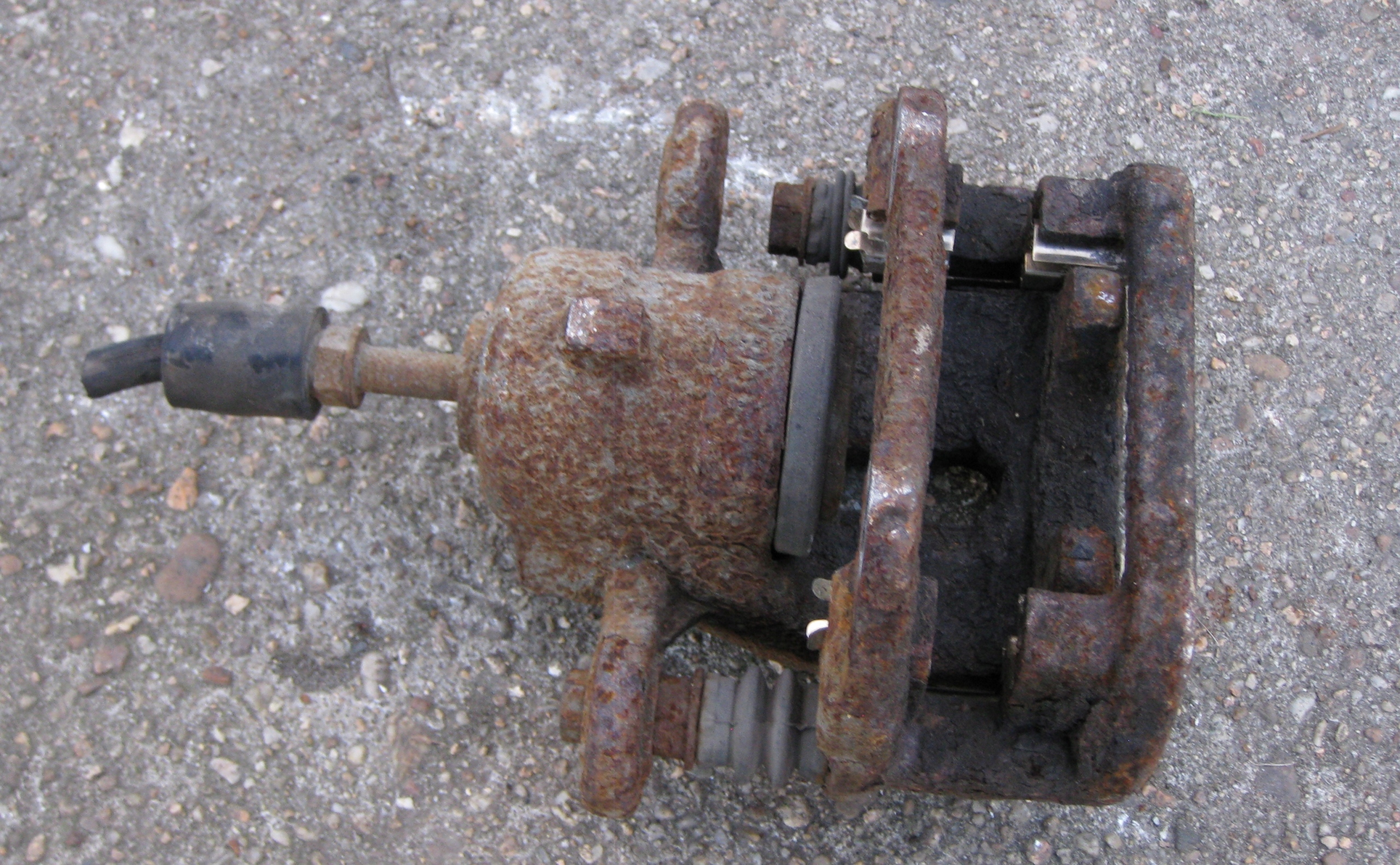 BMW E87 2.0D 08R caliper brake right rear part