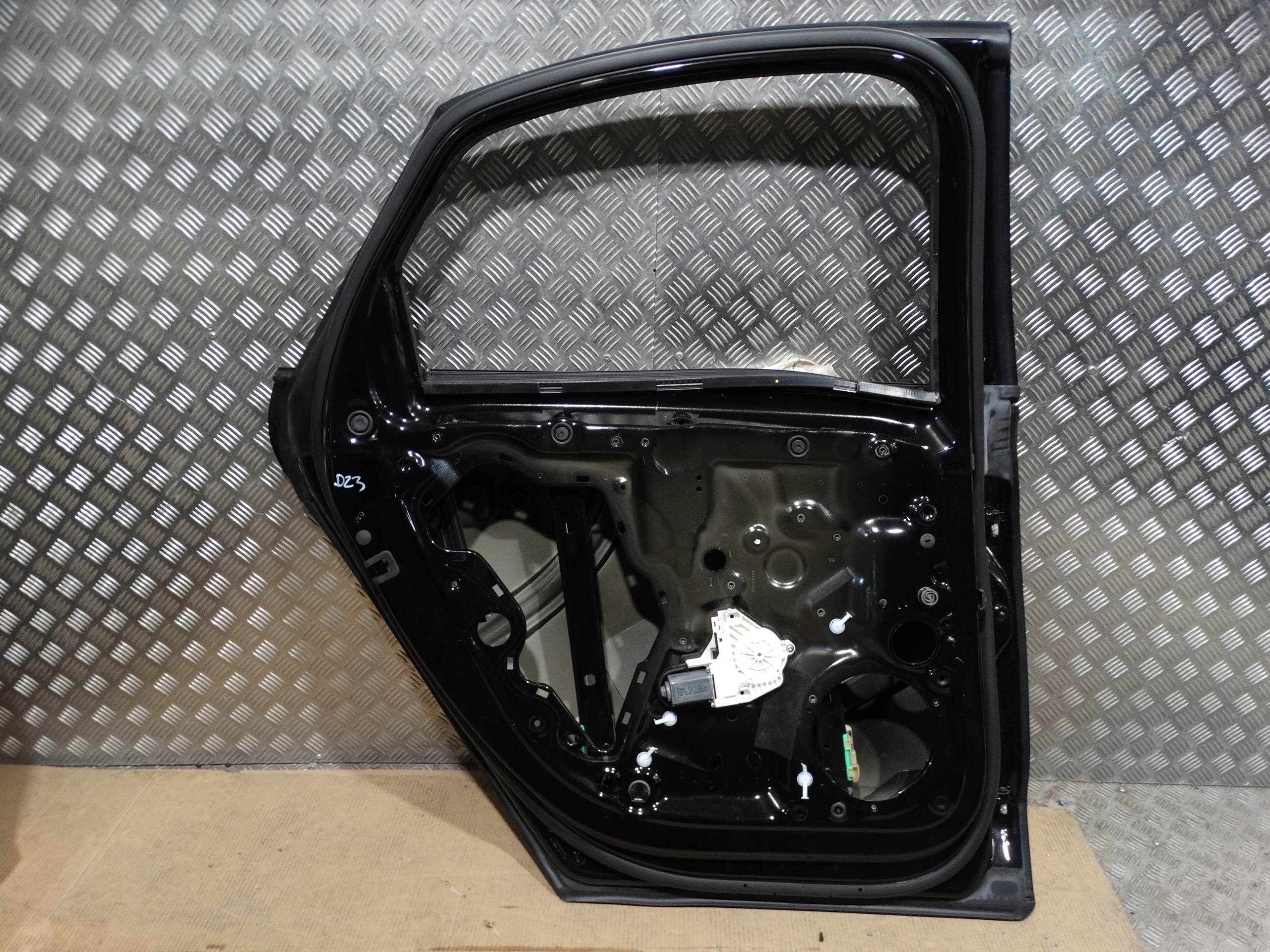 IDEALNE door rear. left AUDI A8 D4 4H LY9T 1