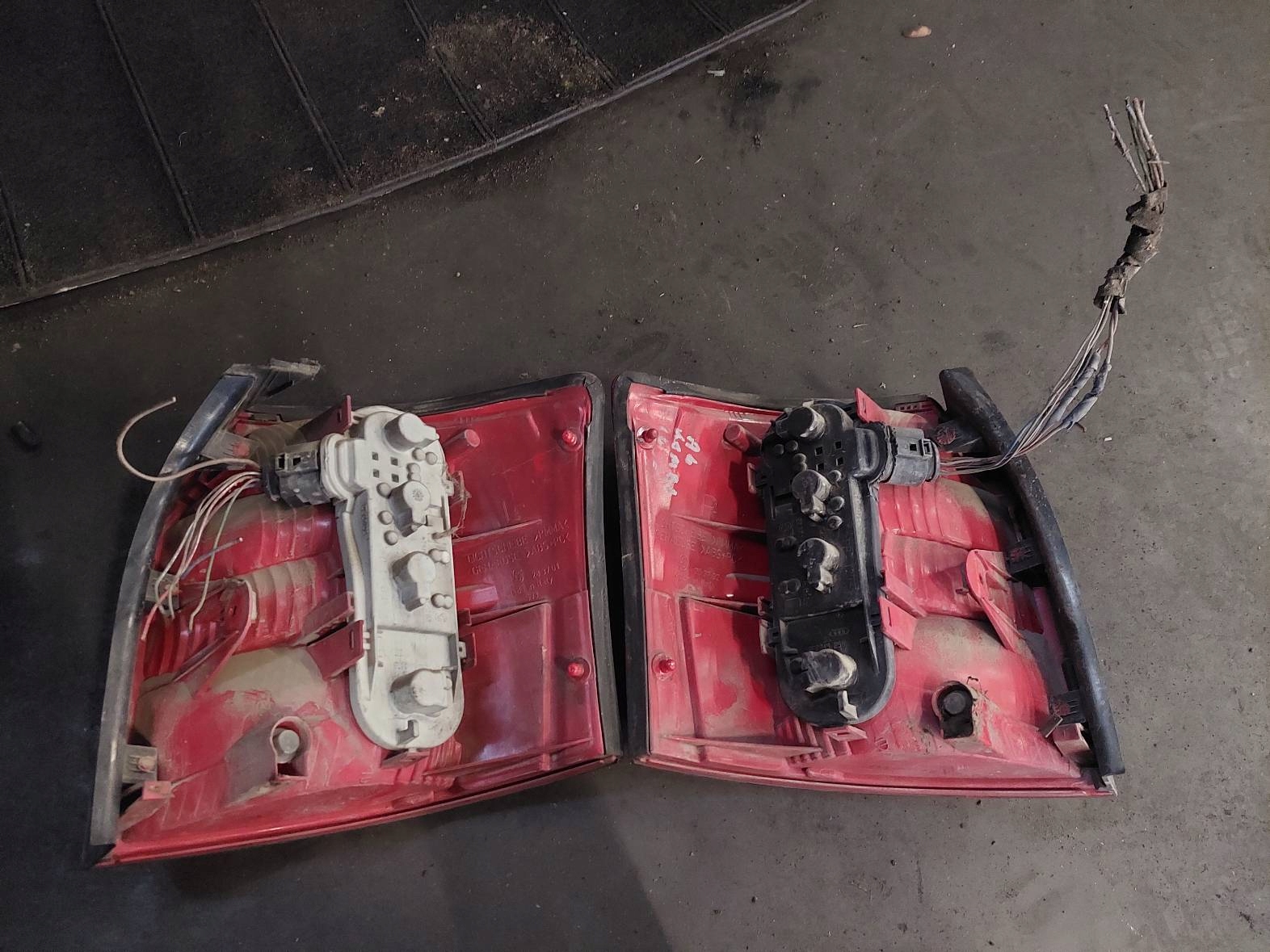 Stoßstange heck + Leuchte heck AUDI A4 B6 LY7R KOMBI AVANT