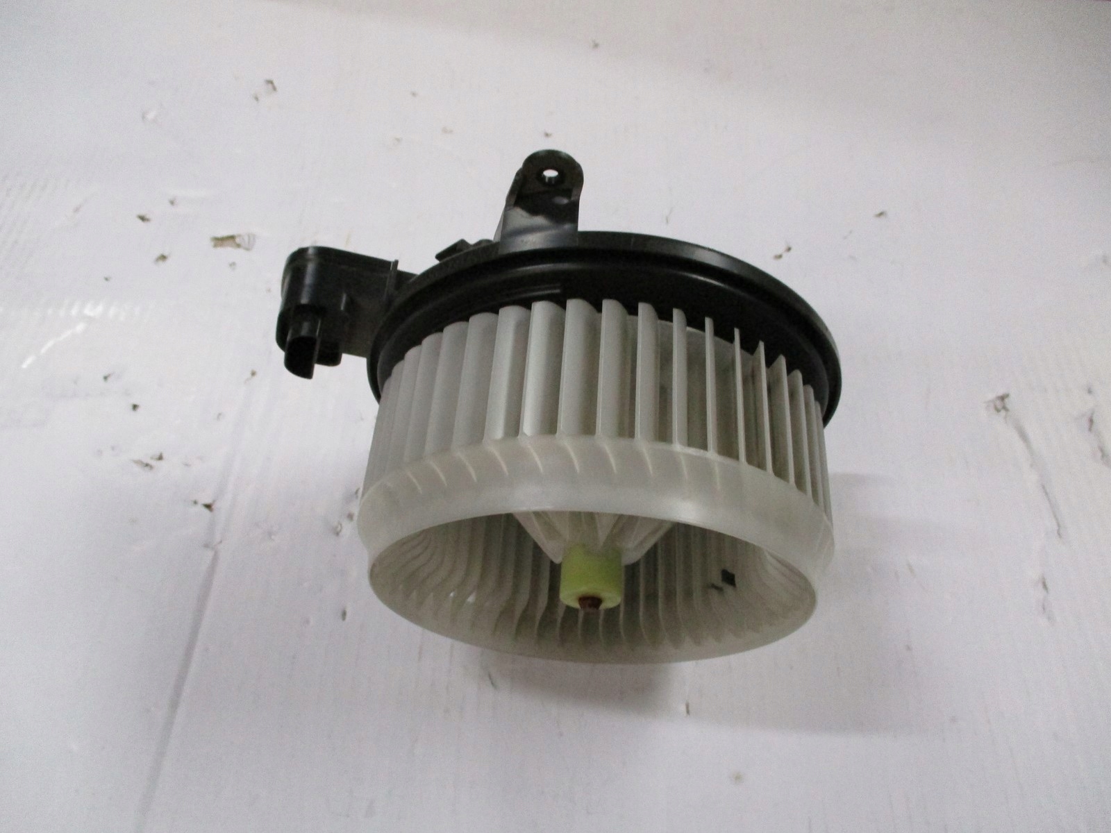 Вентилятор обогревателя RANGE ROVER SPORT 15R