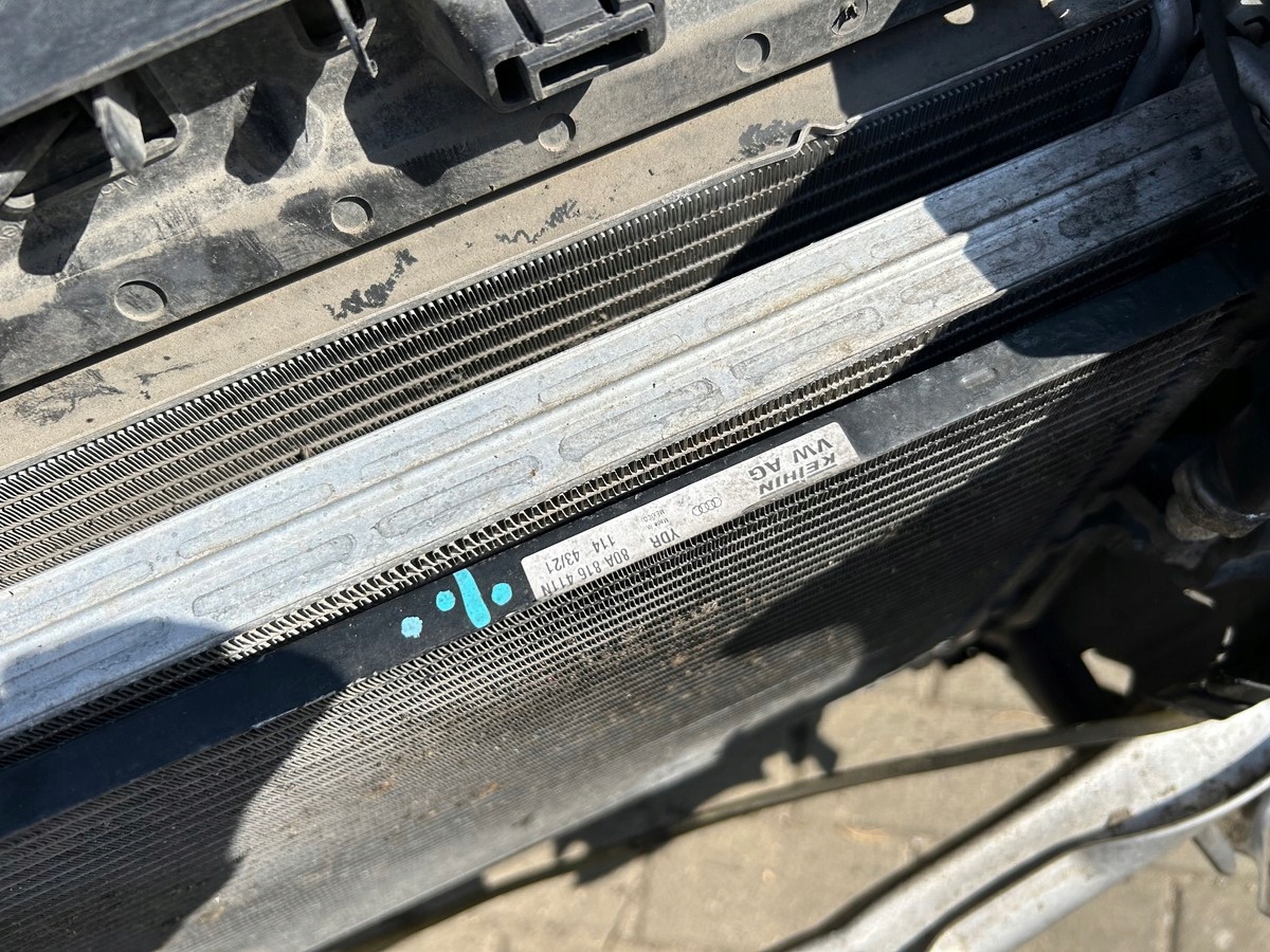 AUDI Q5 80A LIFT 2.0 TDI PAS PRZEDNI KOMPLET CHŁODNIC WZMOCNIENIE Wersja Europejska