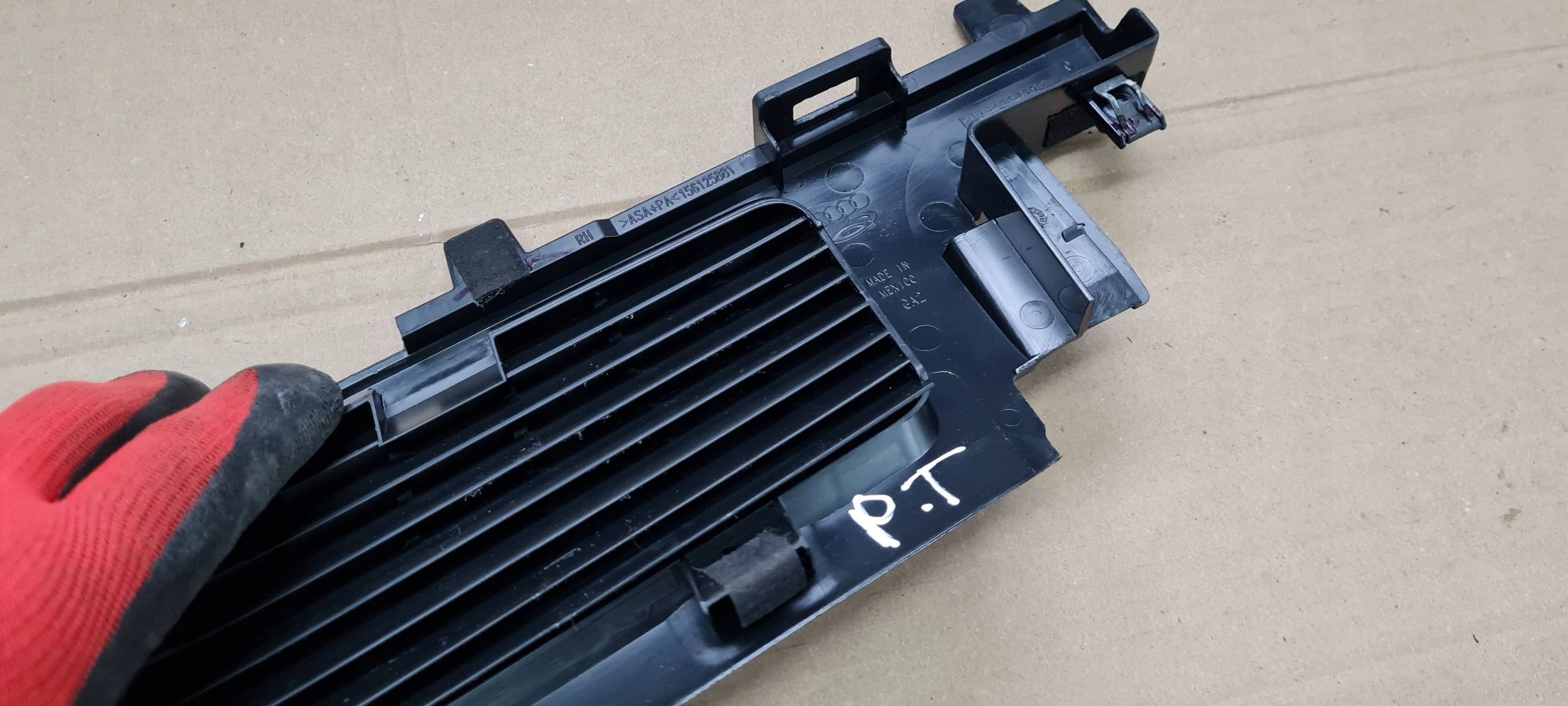 Q5 80A SQ5 cover spoiler BOCZKA boot right rear part 80A868606A
