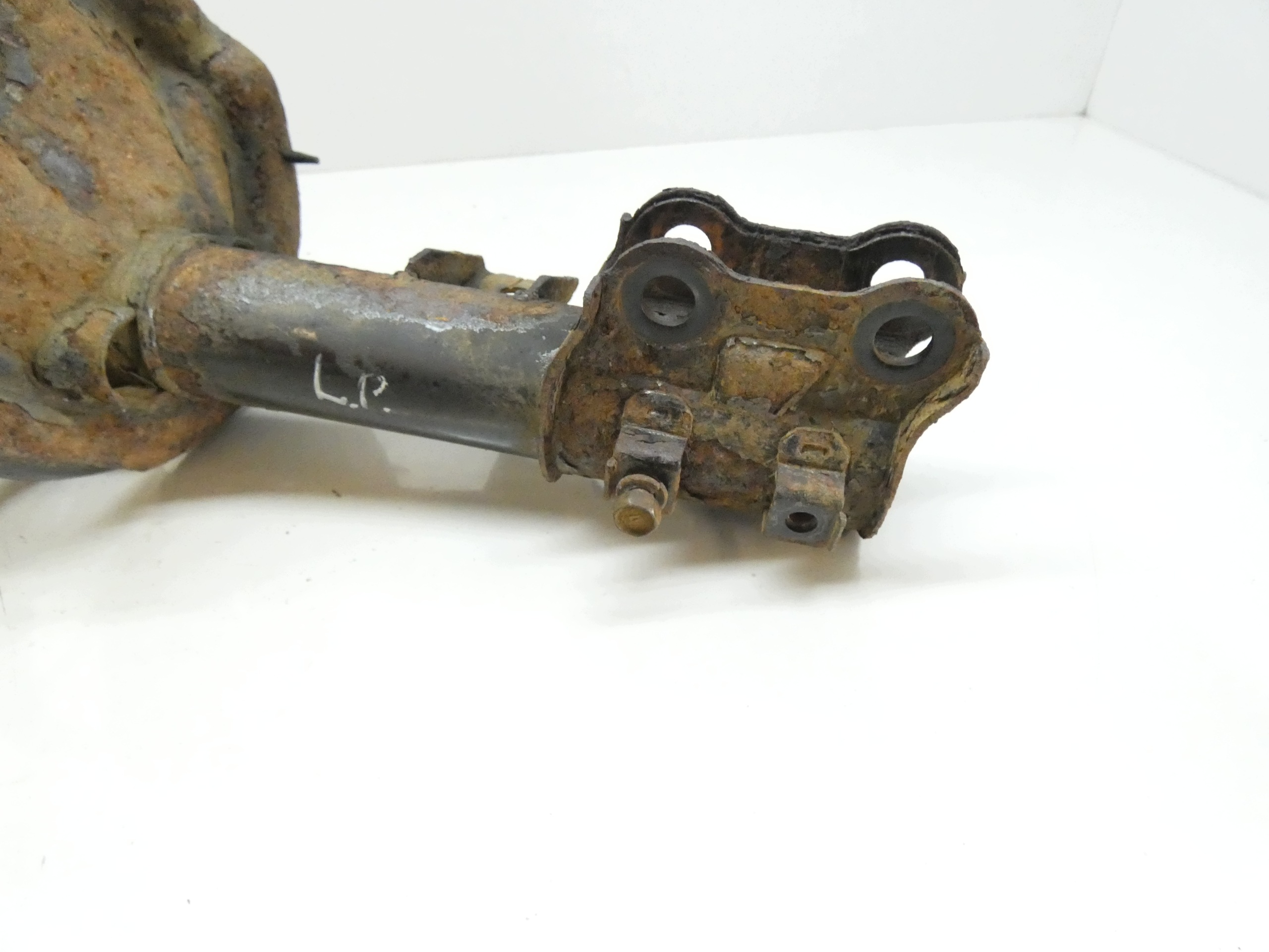 shock absorber McPherson left front HYUNDAI I30 and FD 1.4 16V G4FA 07-12