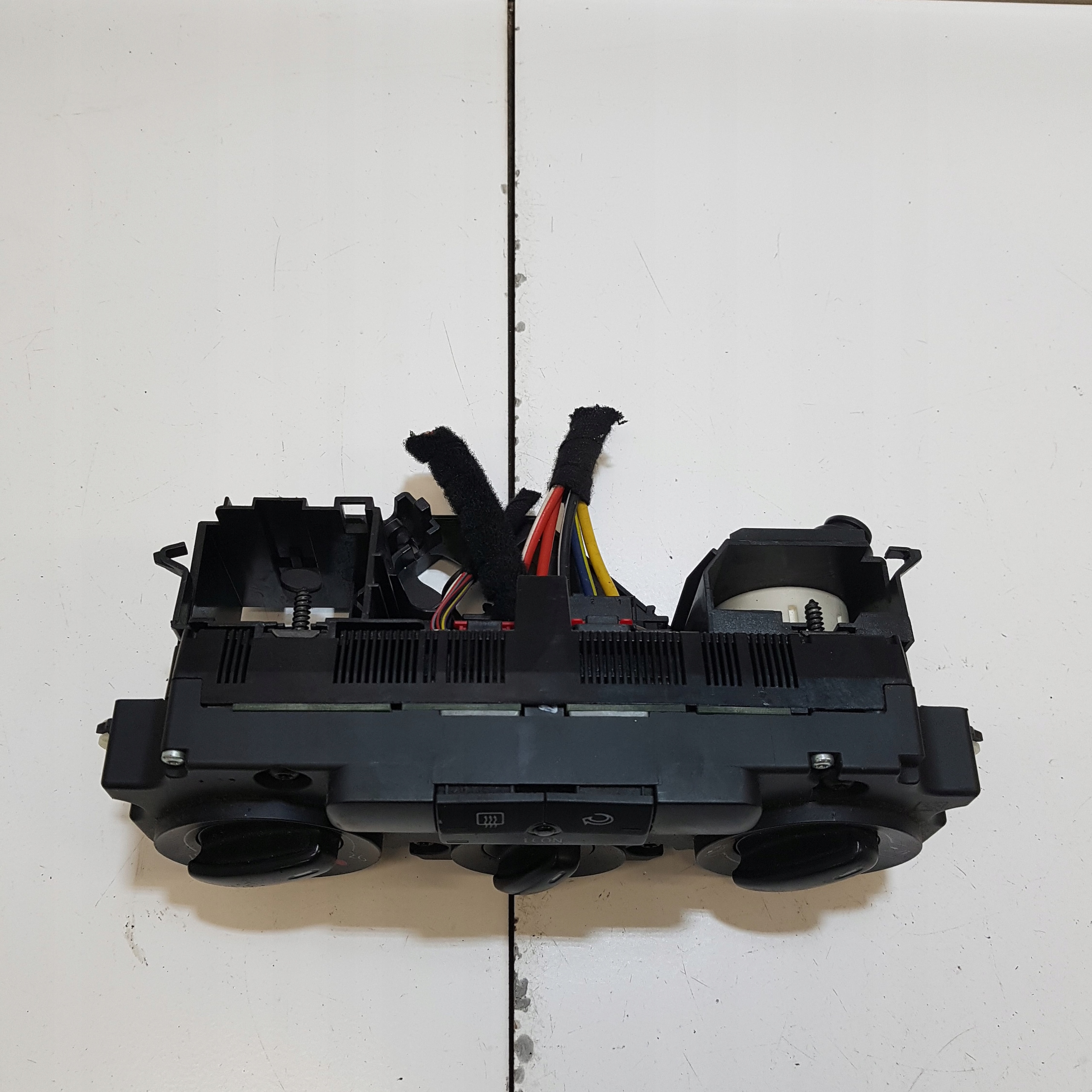 vezérlö panel szellőző VOLKSWAGEN GOLF 5