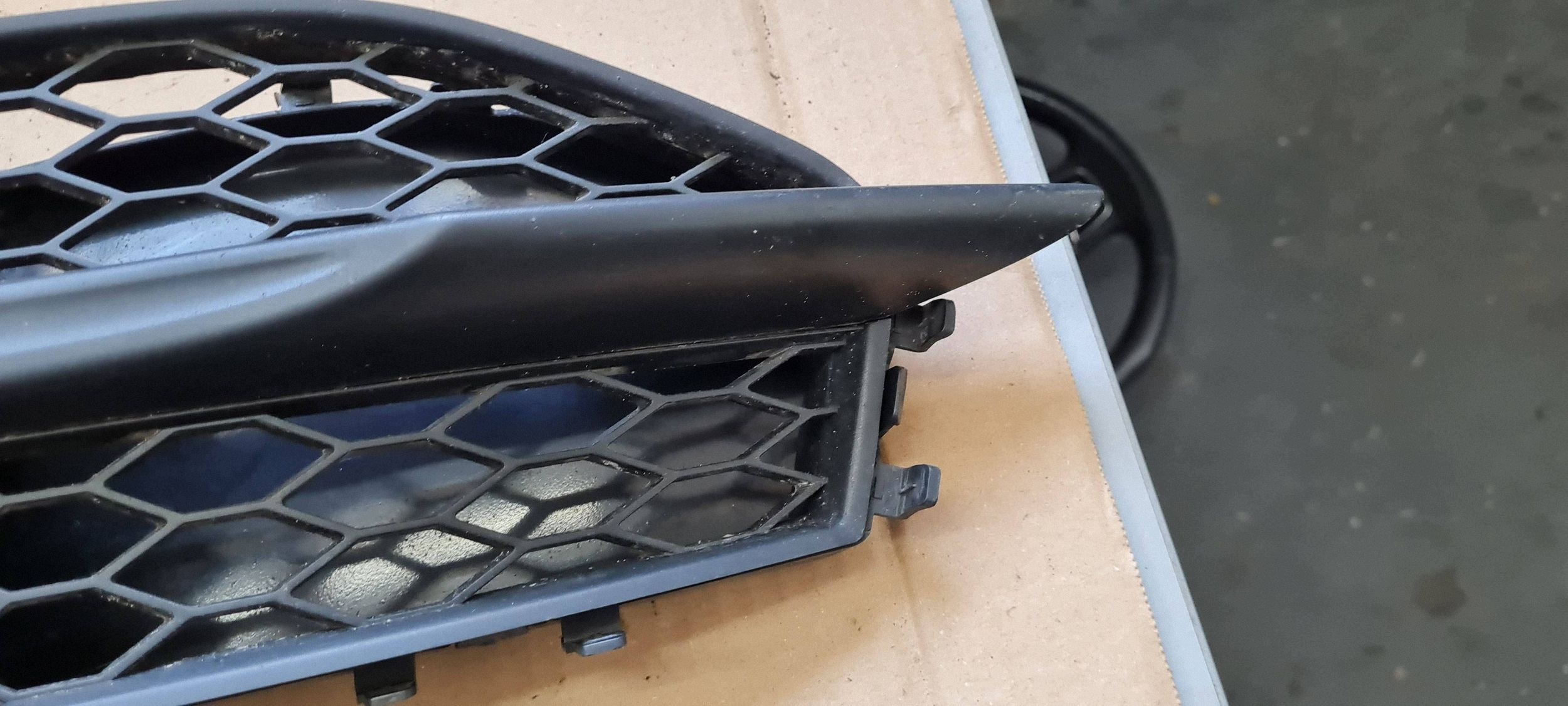A7 4G grid lower of a bumper left left front SLINE 4G8807681B