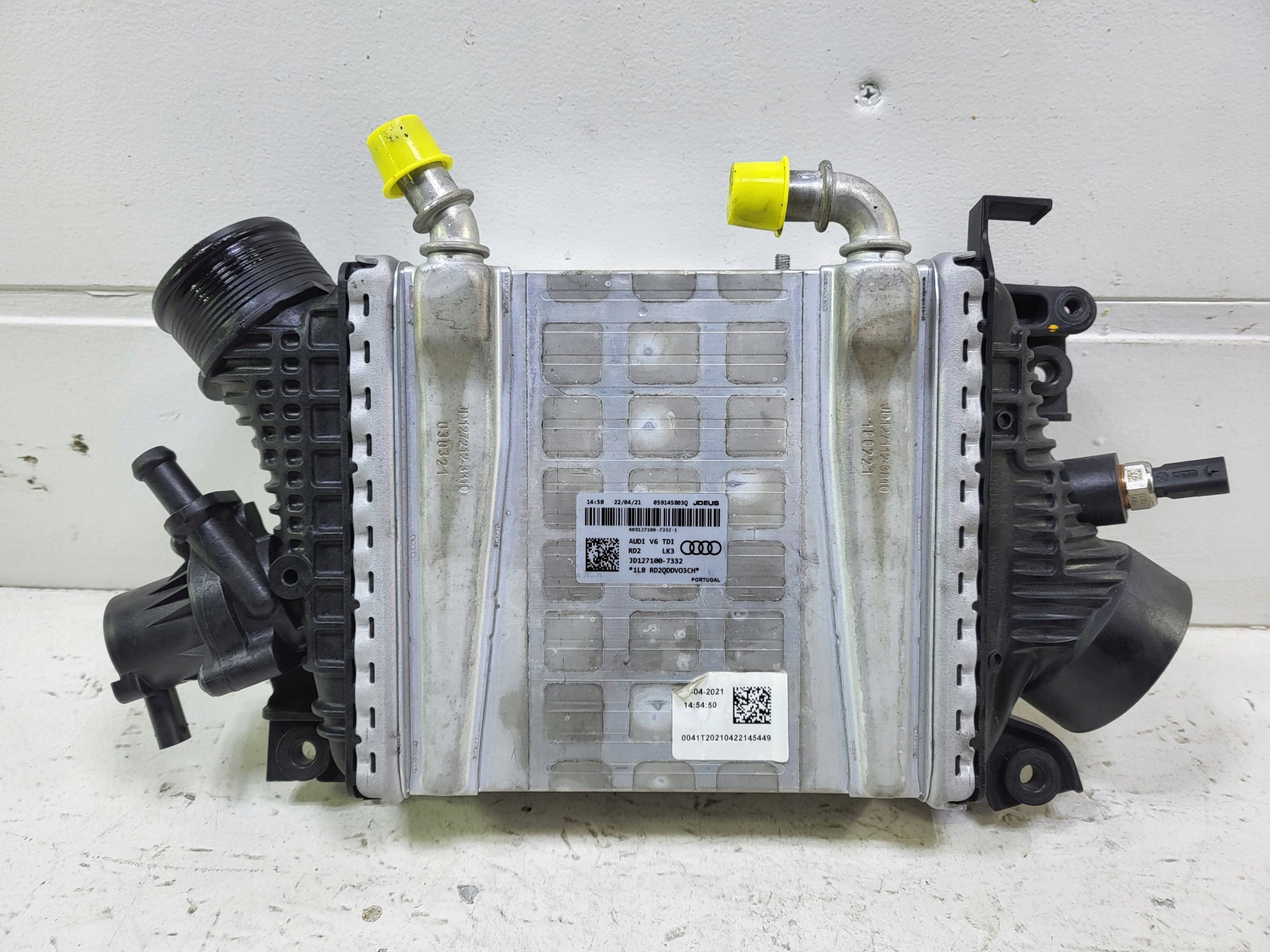 AUDI 3.0 V6 INTERCOOLER 059145803Q NOWY