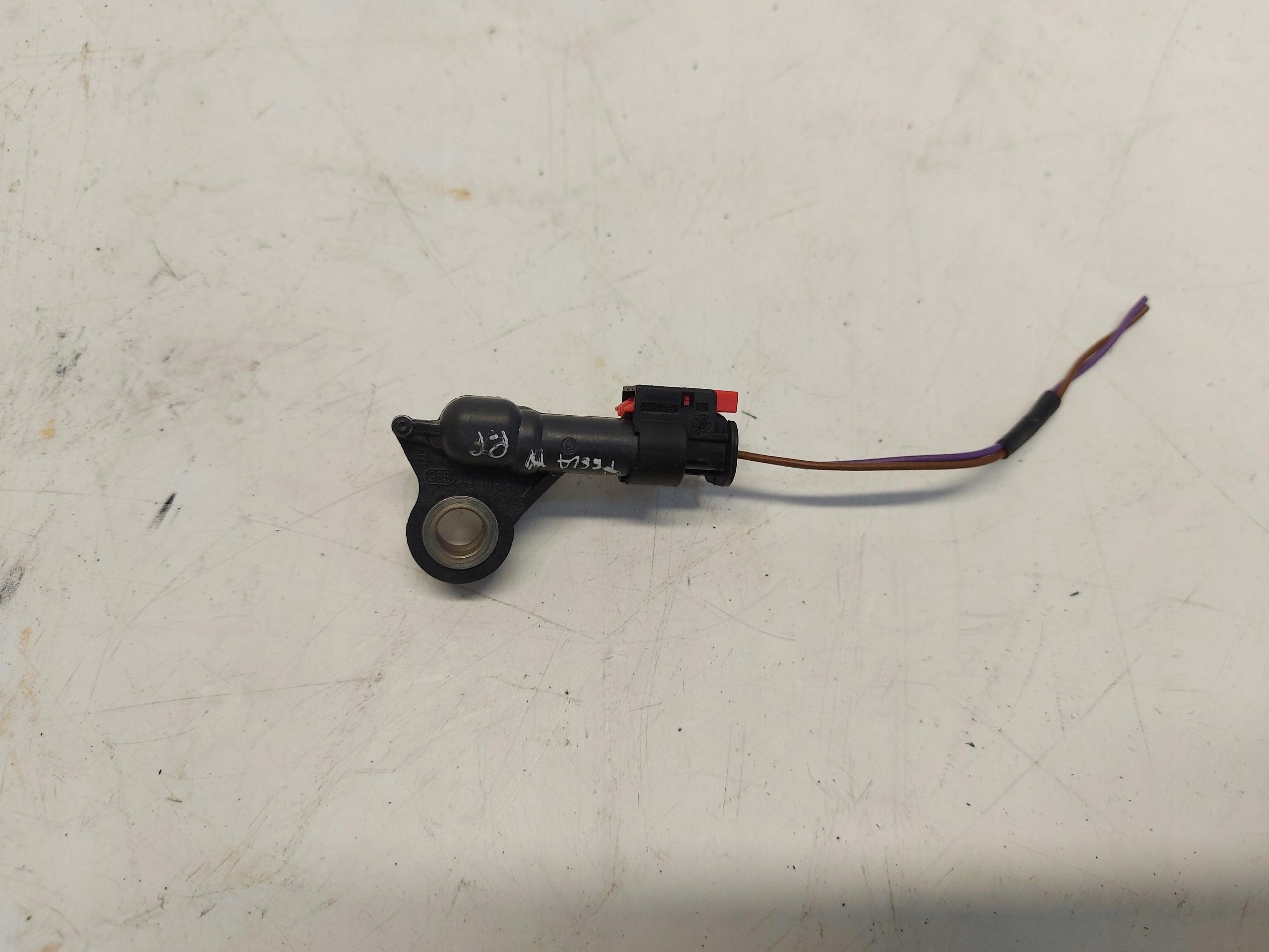 TESLA MODEL Y 2024r Crashsensor Drucksensor AIRBAG 1036761-00-B