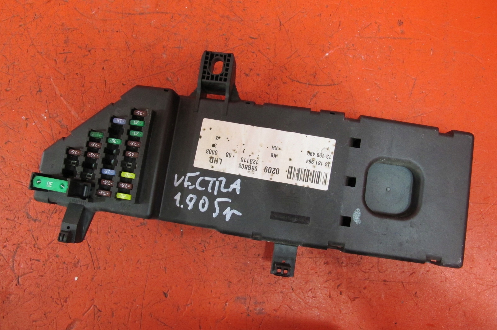 OPEL VECTRA C GTS Z02 SIGNUM SKRZYNKA BEZPIECZNIKÓW MODUŁ KOMFORTU 13199490 Producent części Opel OE