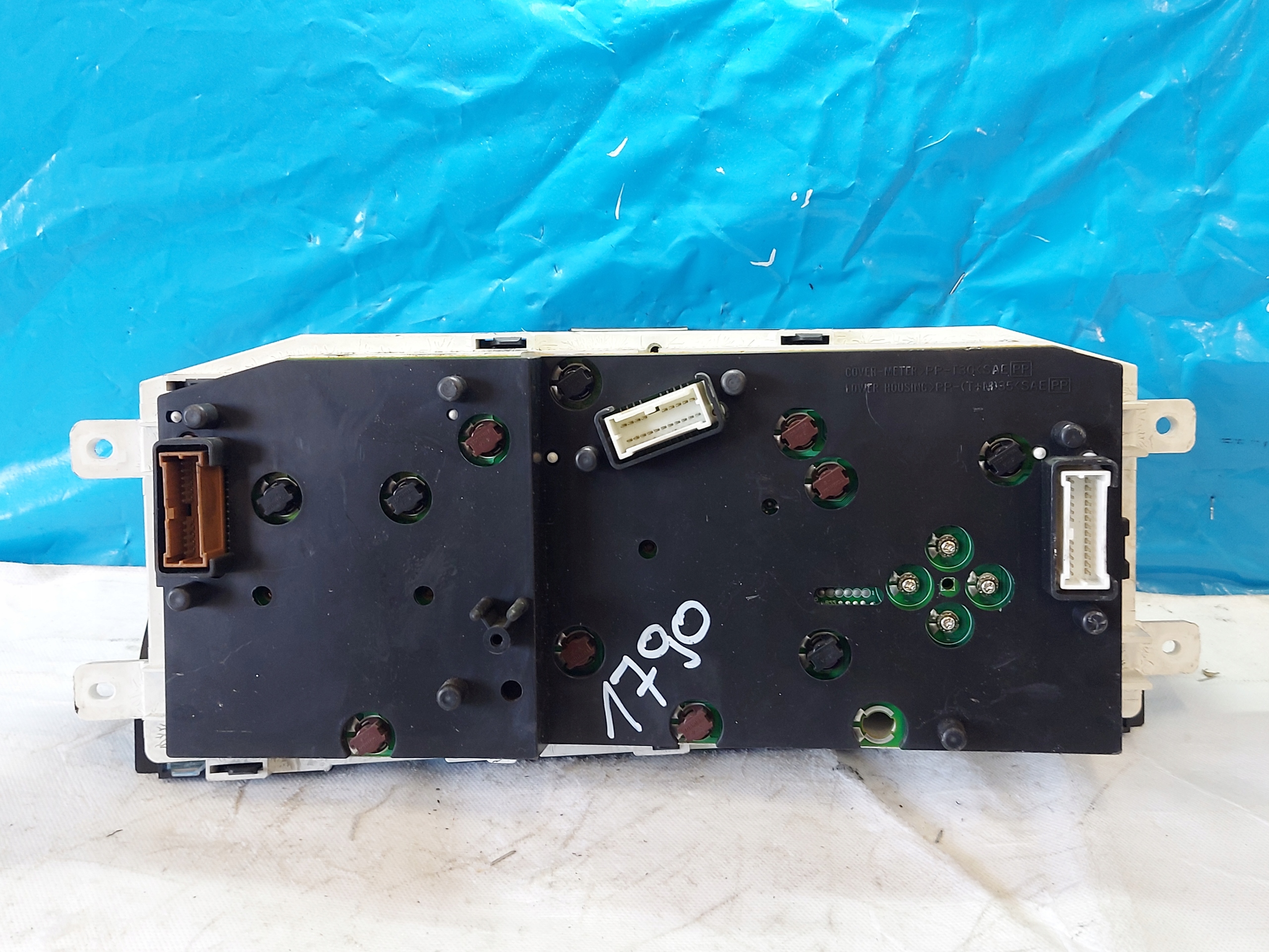 dials clock NISSAN X TRAIL T30 2.2 DCI 9H00696