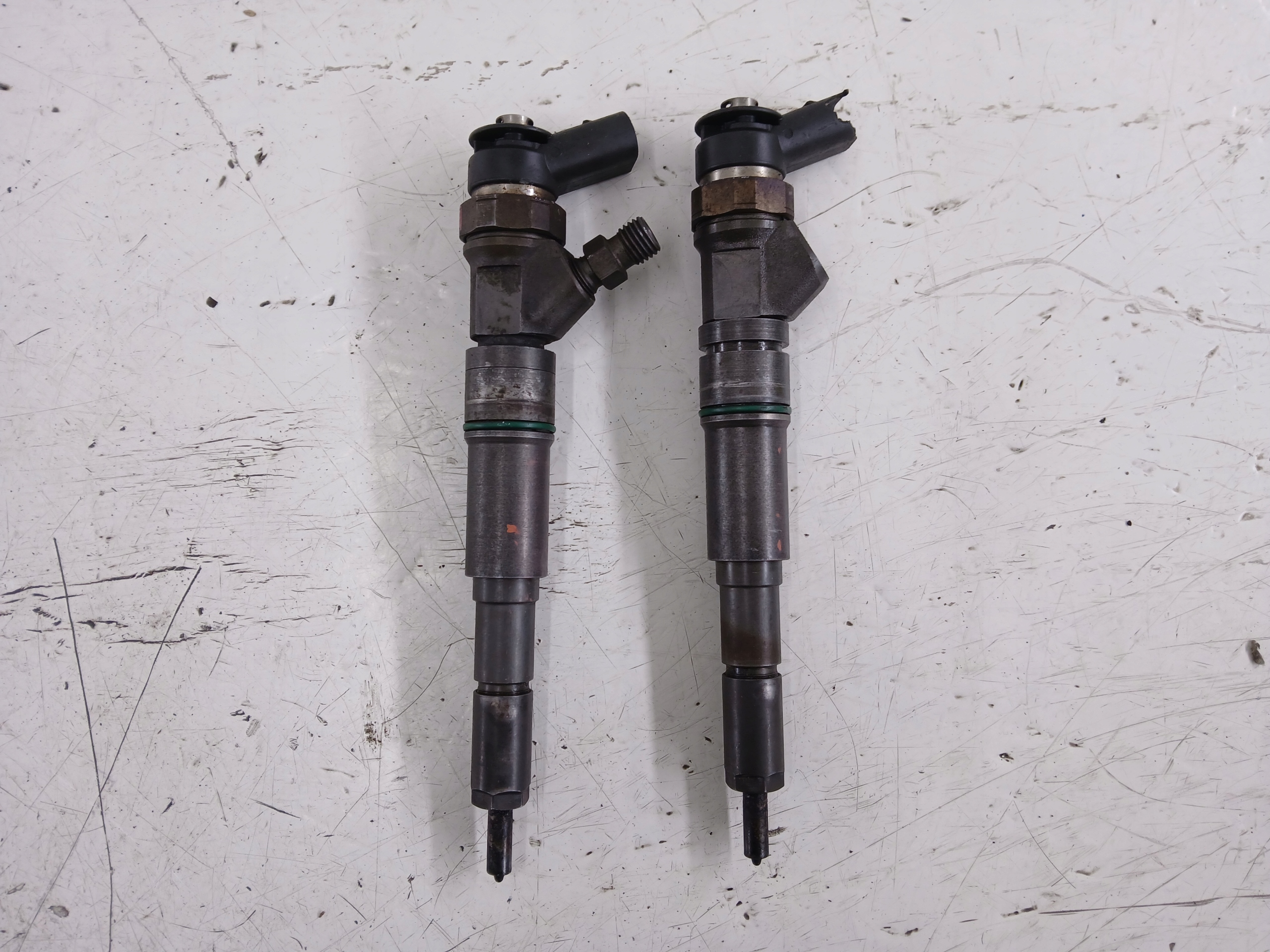 BMW E46 2.0 D injector nozzle 7788609