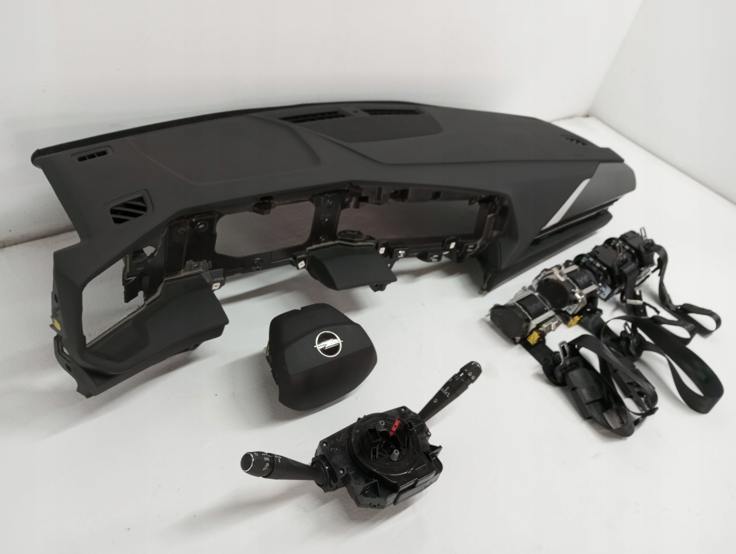 dashboard OPEL ASTRA L 22R