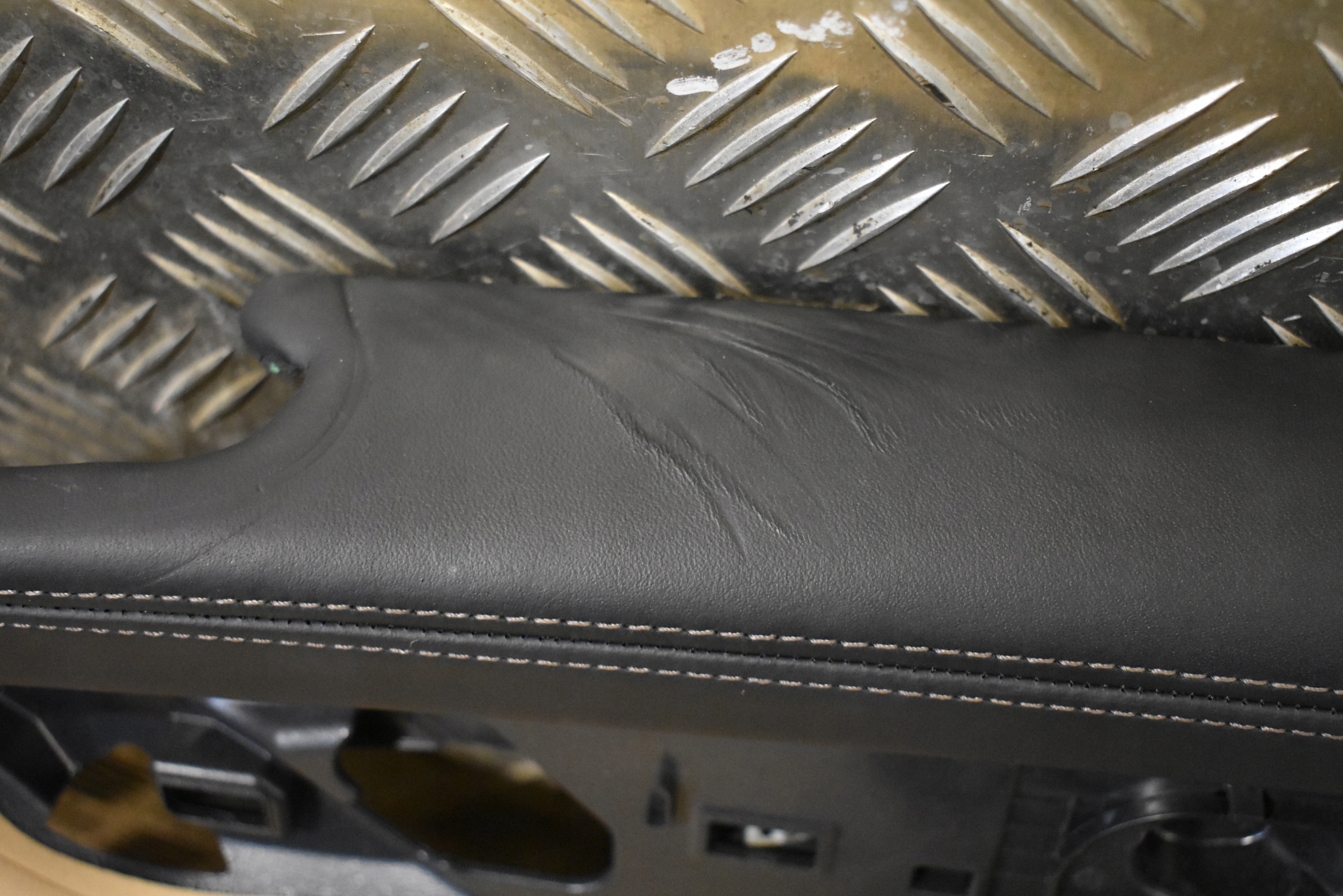 upholstery side door front right leather BMW G11 1
