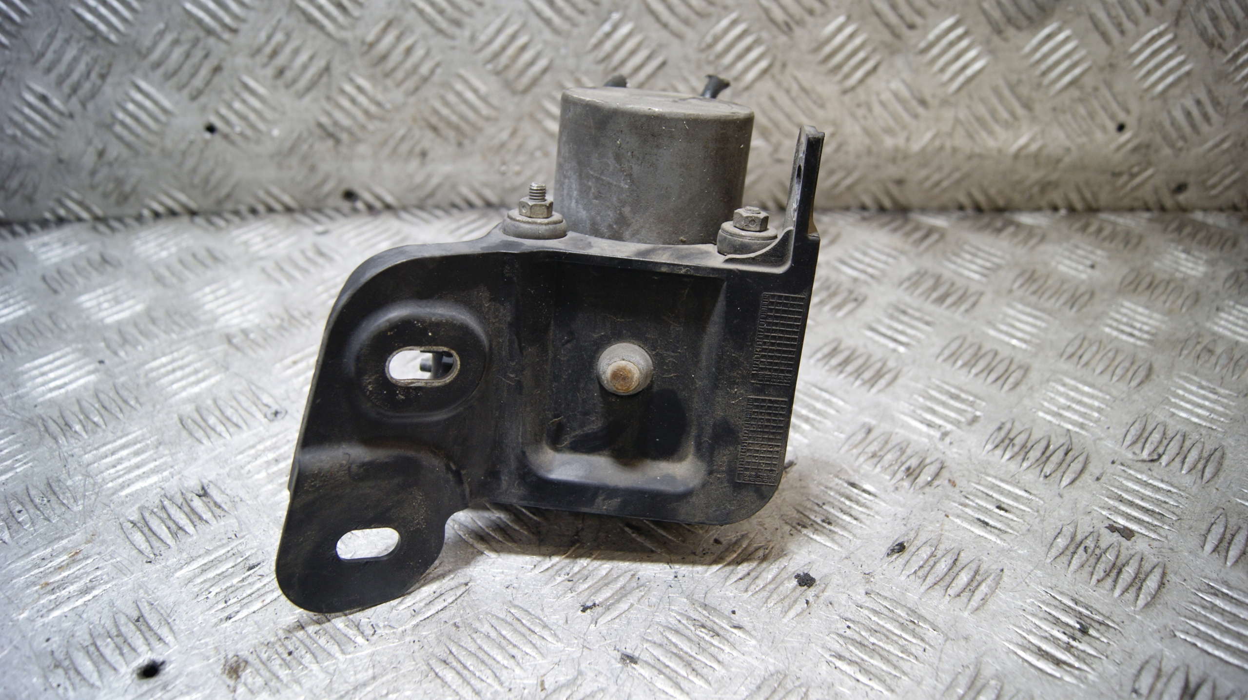 Pompe ABS OPEL CORSA D 13236013