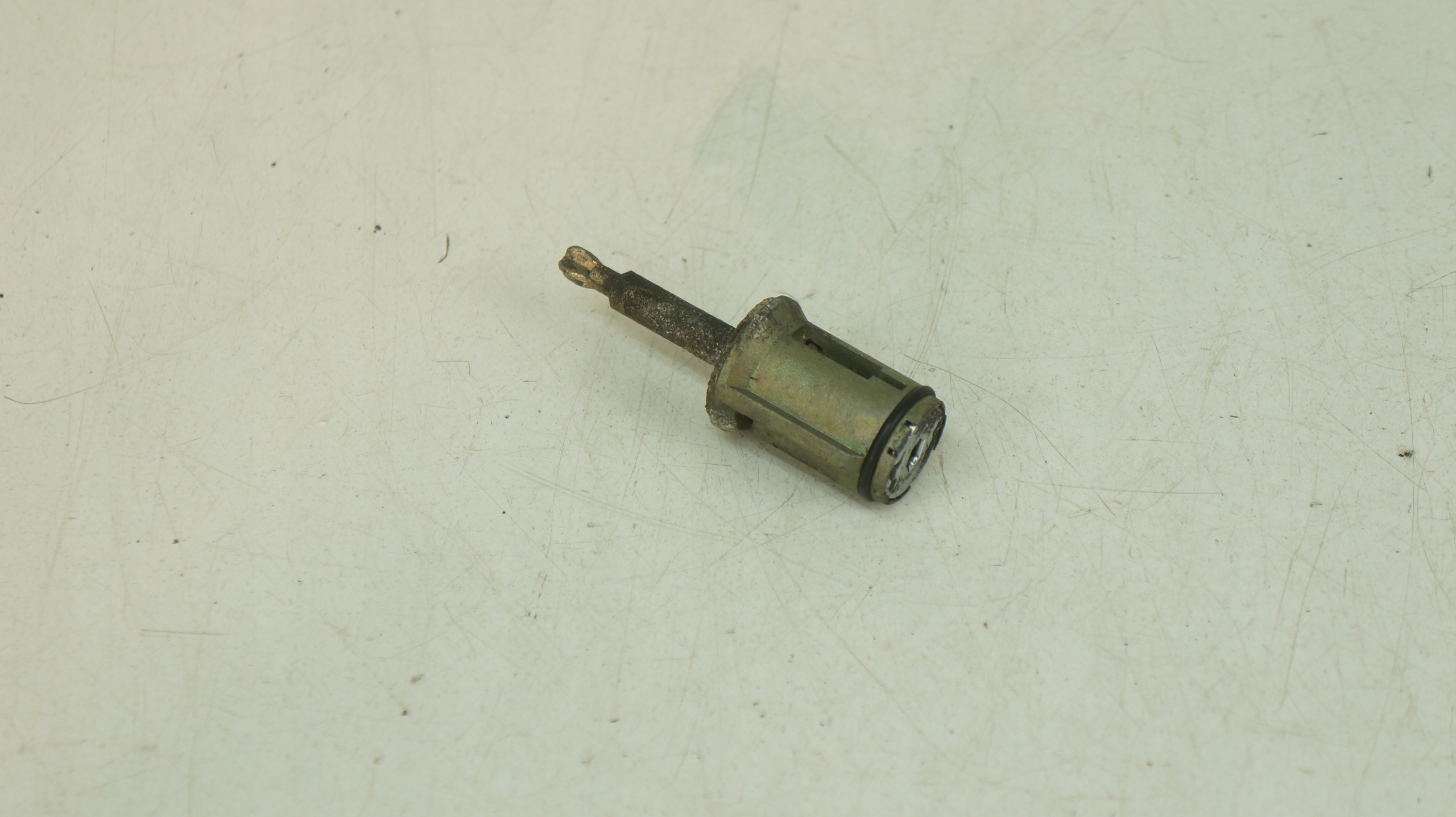 вкладка Focus MK1 2000 FORD
