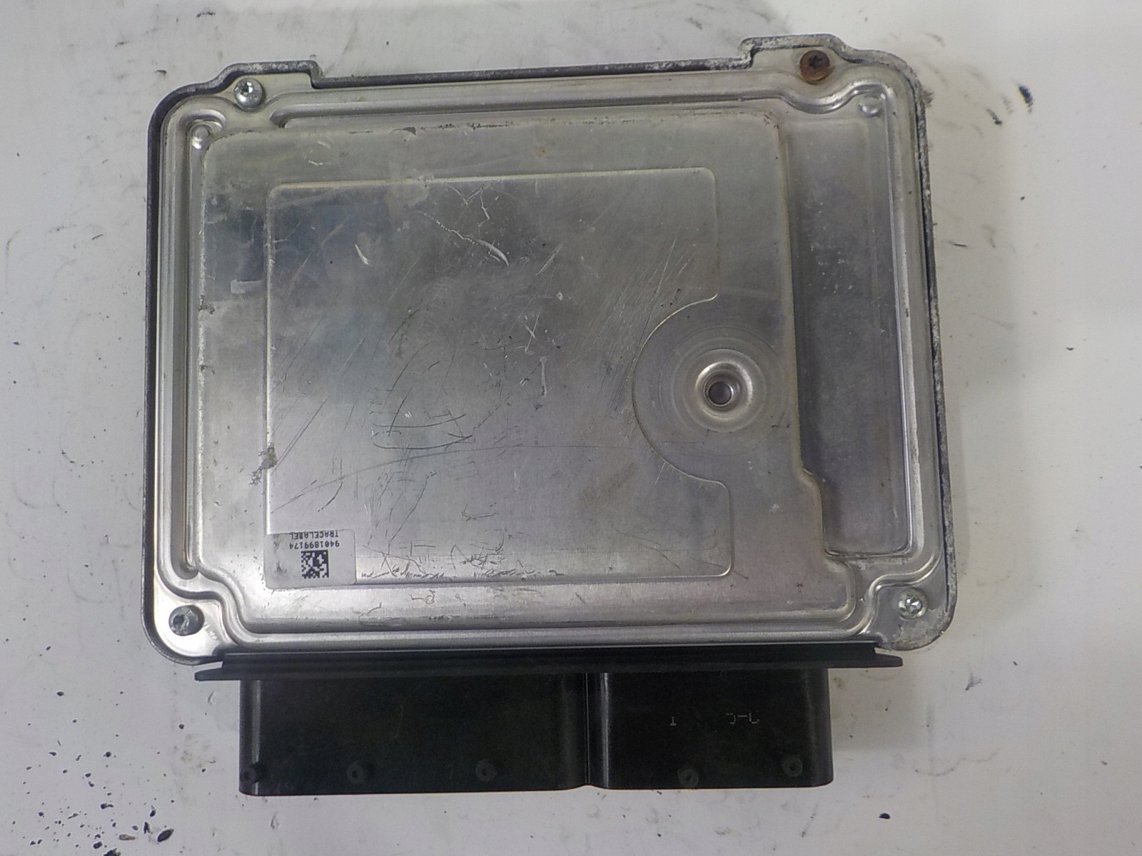 VW computer control unit 03C906027AT 0261S05810