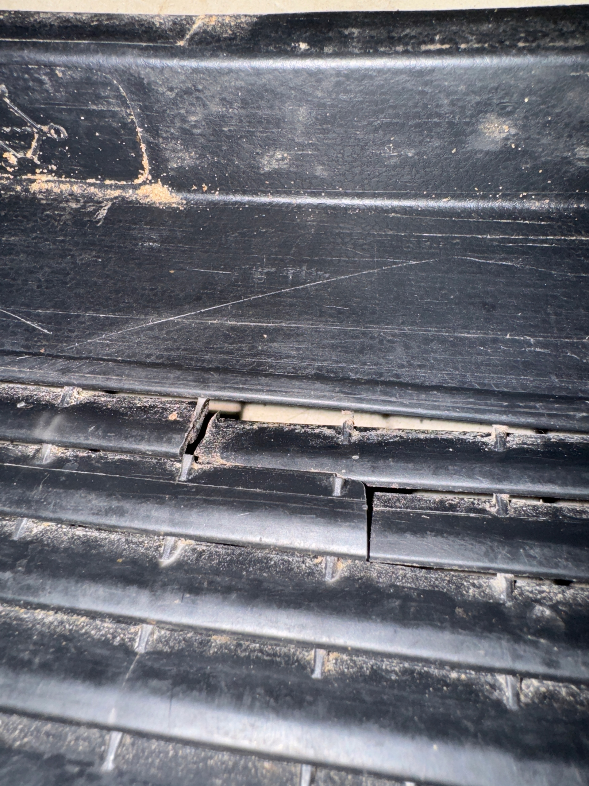 OSŁONA PASA TYLNIEGO 84640-TF0 HONDA JAZZ III Producent części Honda OE