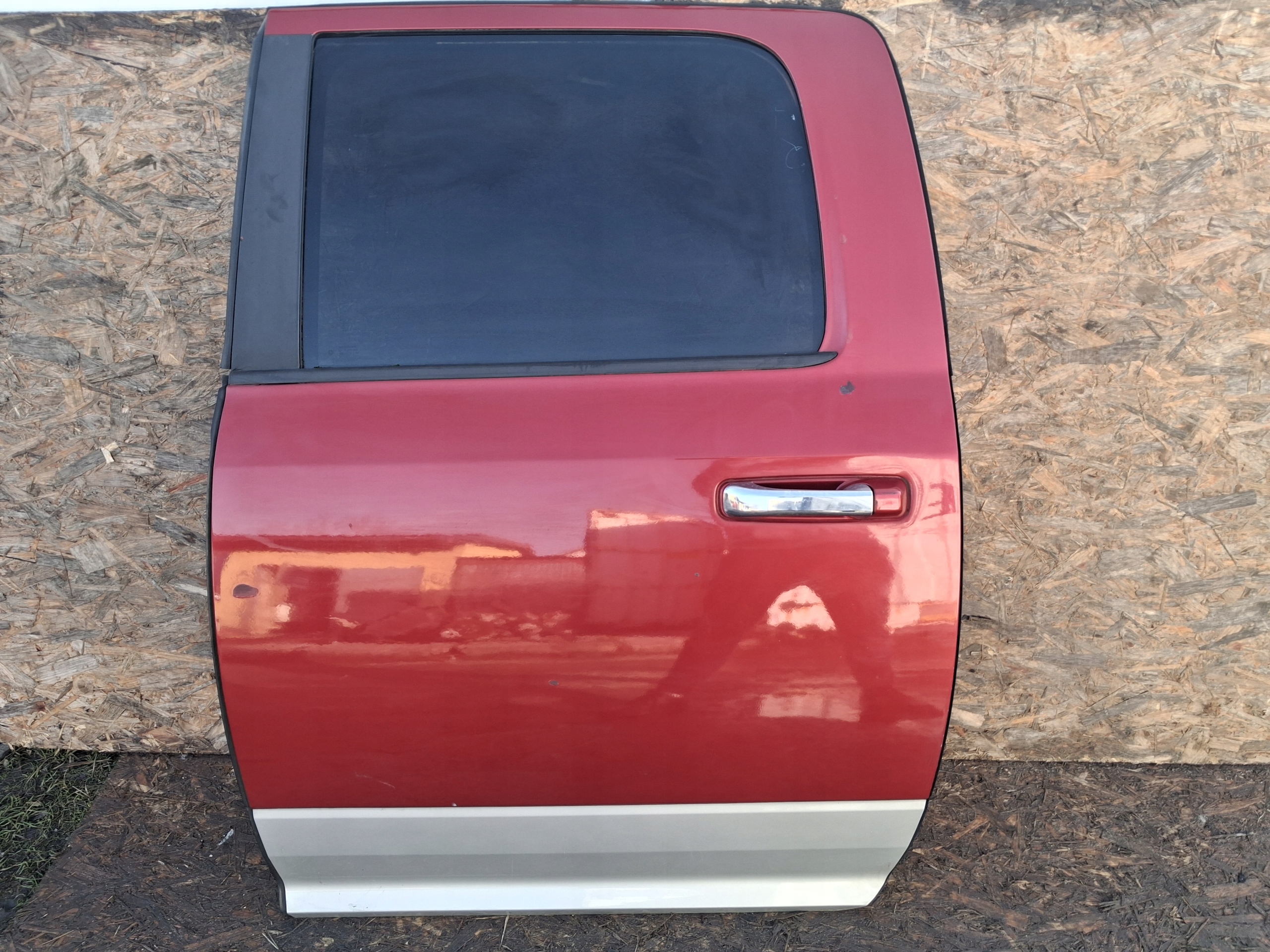 door complete left rear. left rear part DODGE RAM IV 1500 10-18R