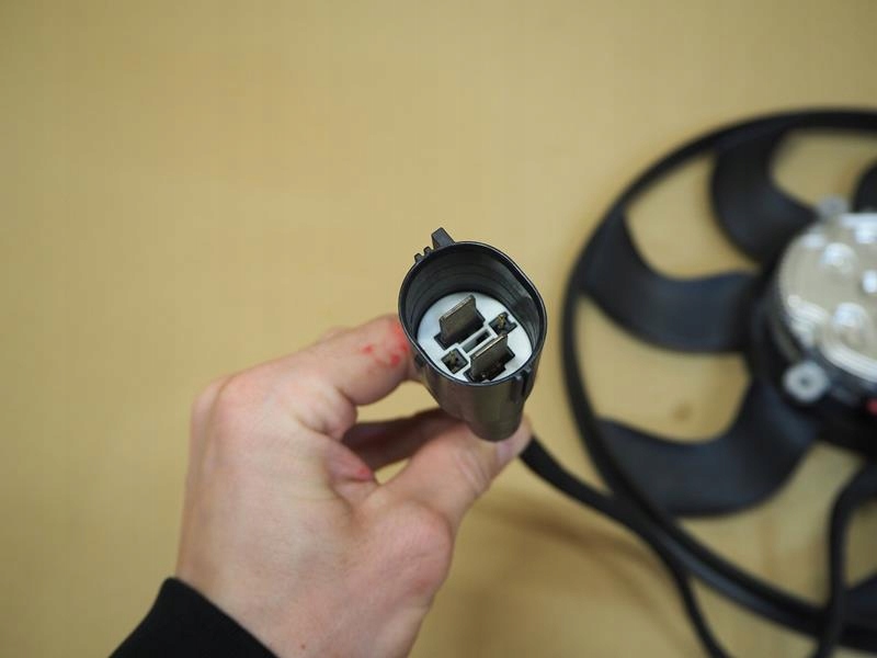 WENTYLATOR CHŁODNIC RENAULT ESPACE V 2.0 BLUE DCI Typ samochodu Samochody osobowe