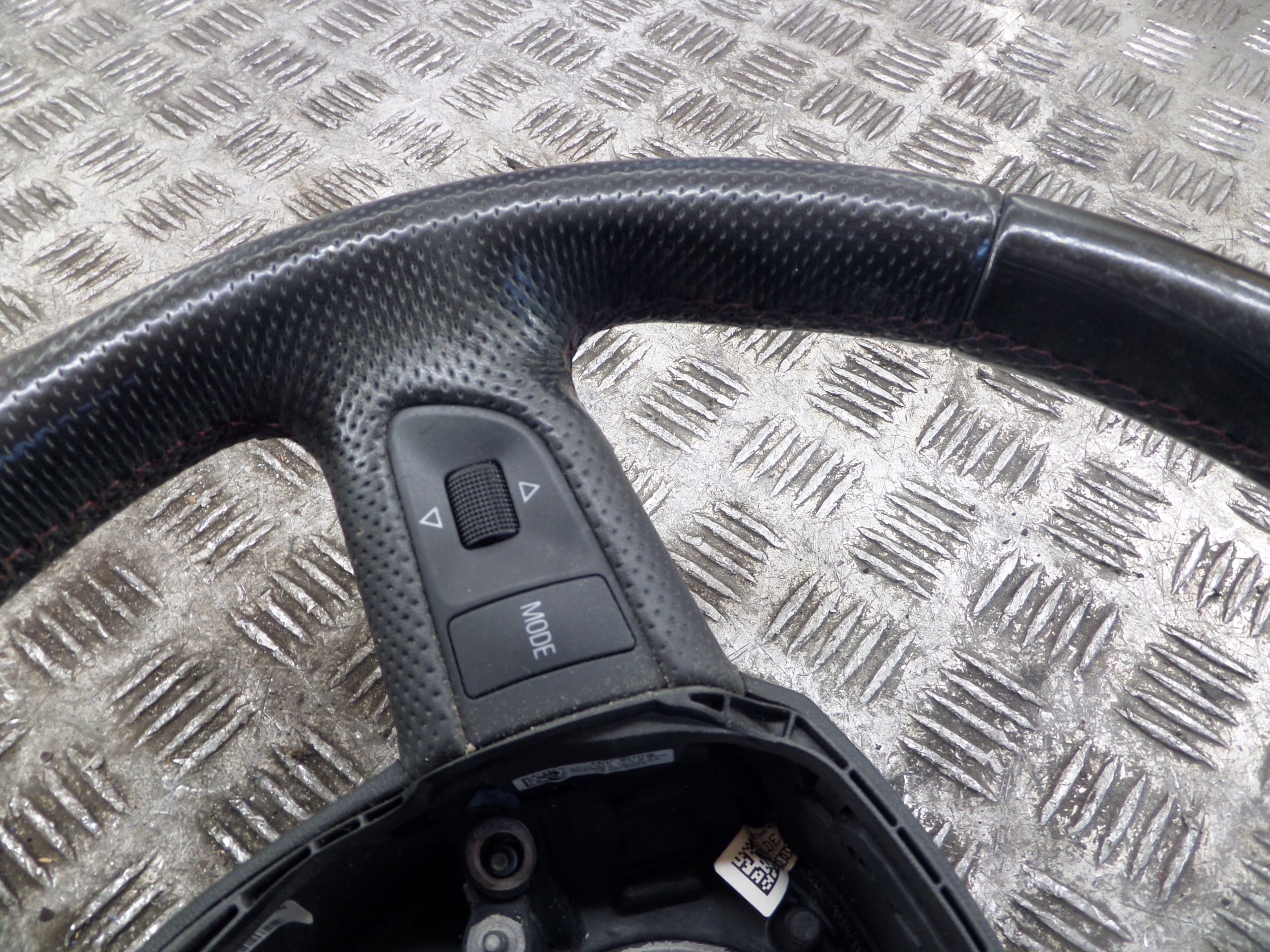 lenkrad Leder AUDI A3 A4 A6 S-LINE 8P0419091AJ 8P0124A