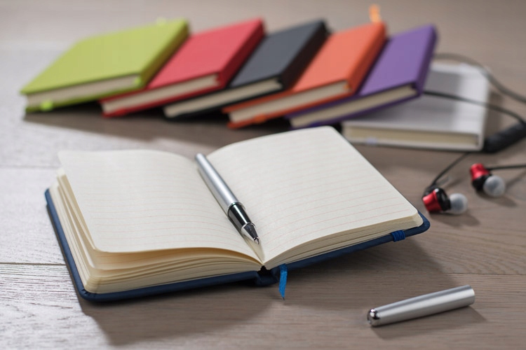 NOTATNIK NOTES 80k PAMIĘT A6 PREZENTOWY UPOMINKOWY Producent Blue Collection