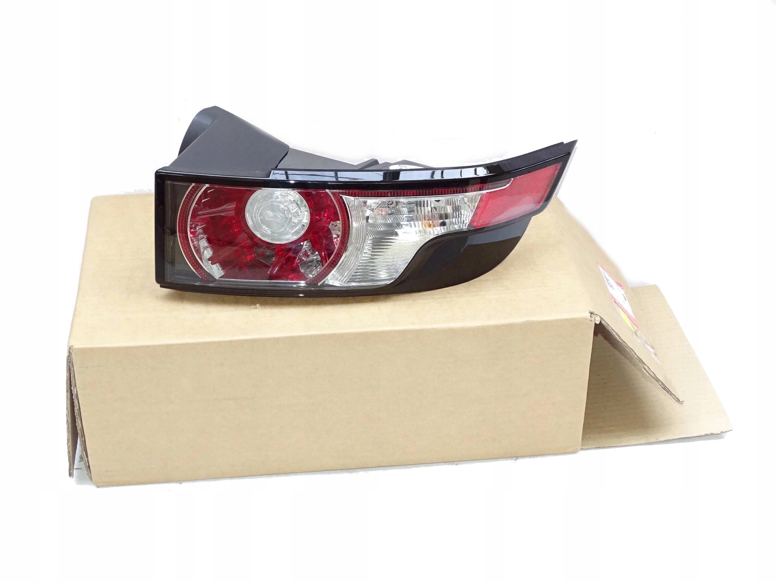 НОВЕ фара задня в крило RH RANGE ROVER EVOQUE